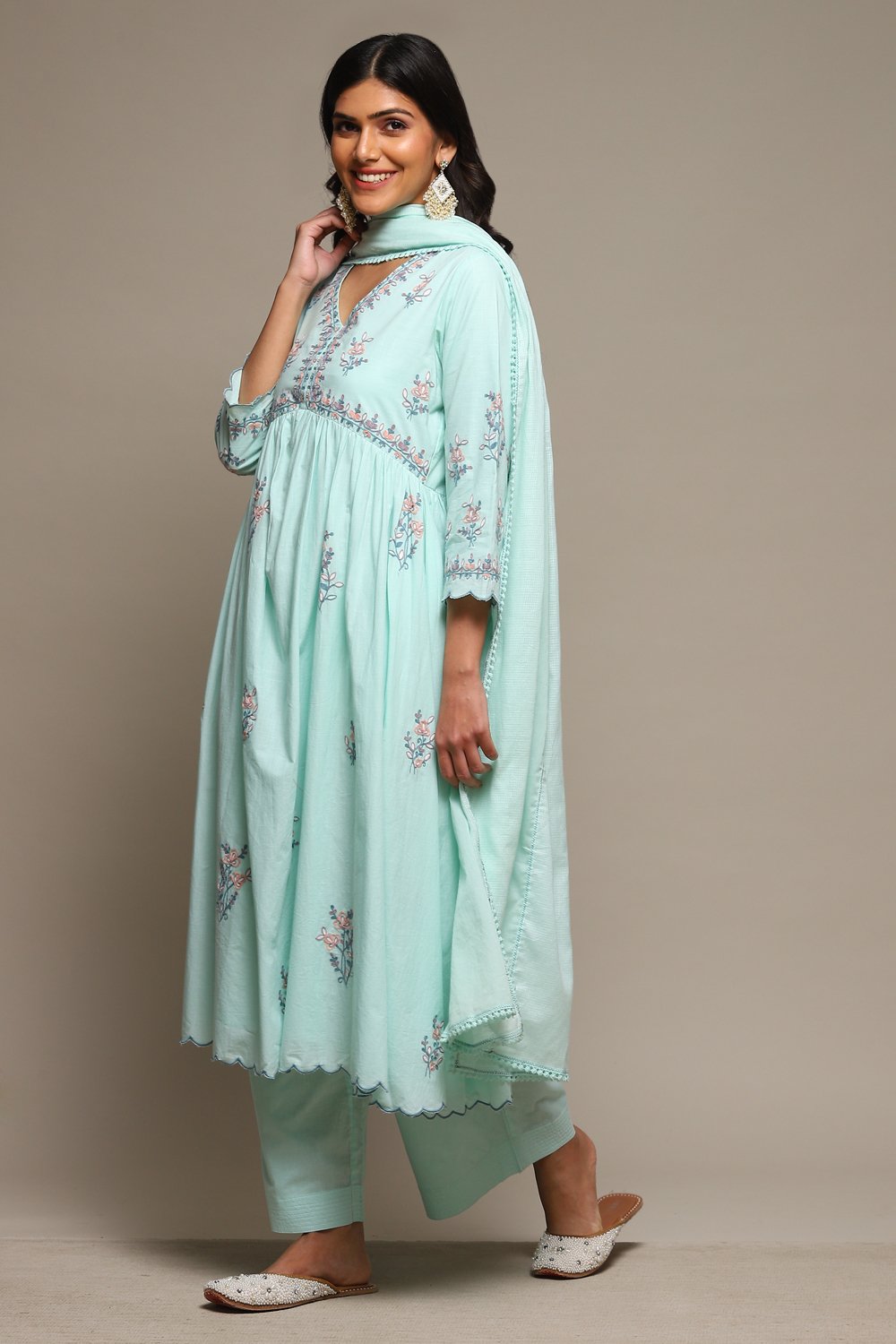 Aqua Cotton Gathered Kurta Palazzo Suit Set image number 5