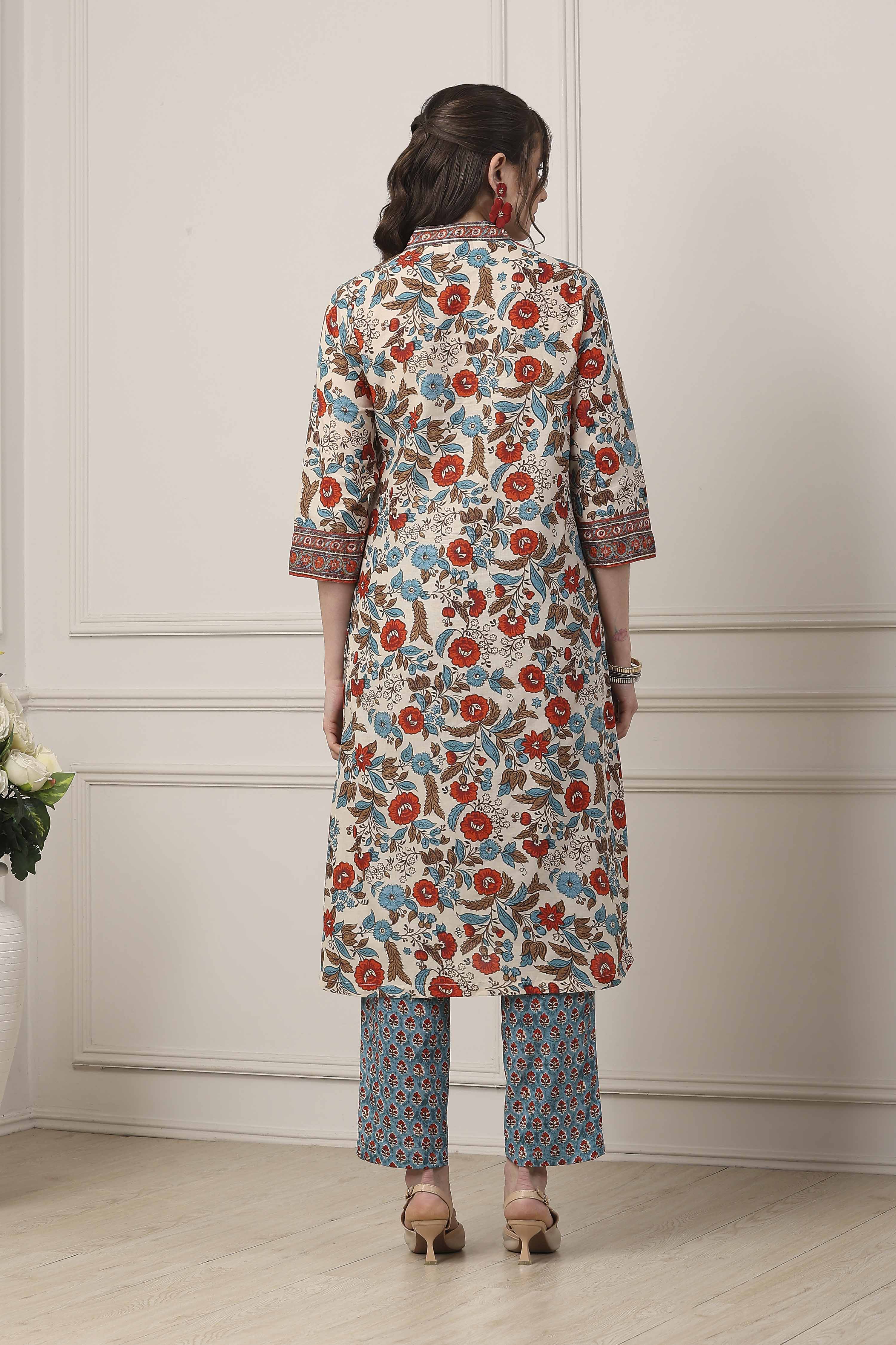 White Cotton Floral Printed Straight Suit Set image number 4