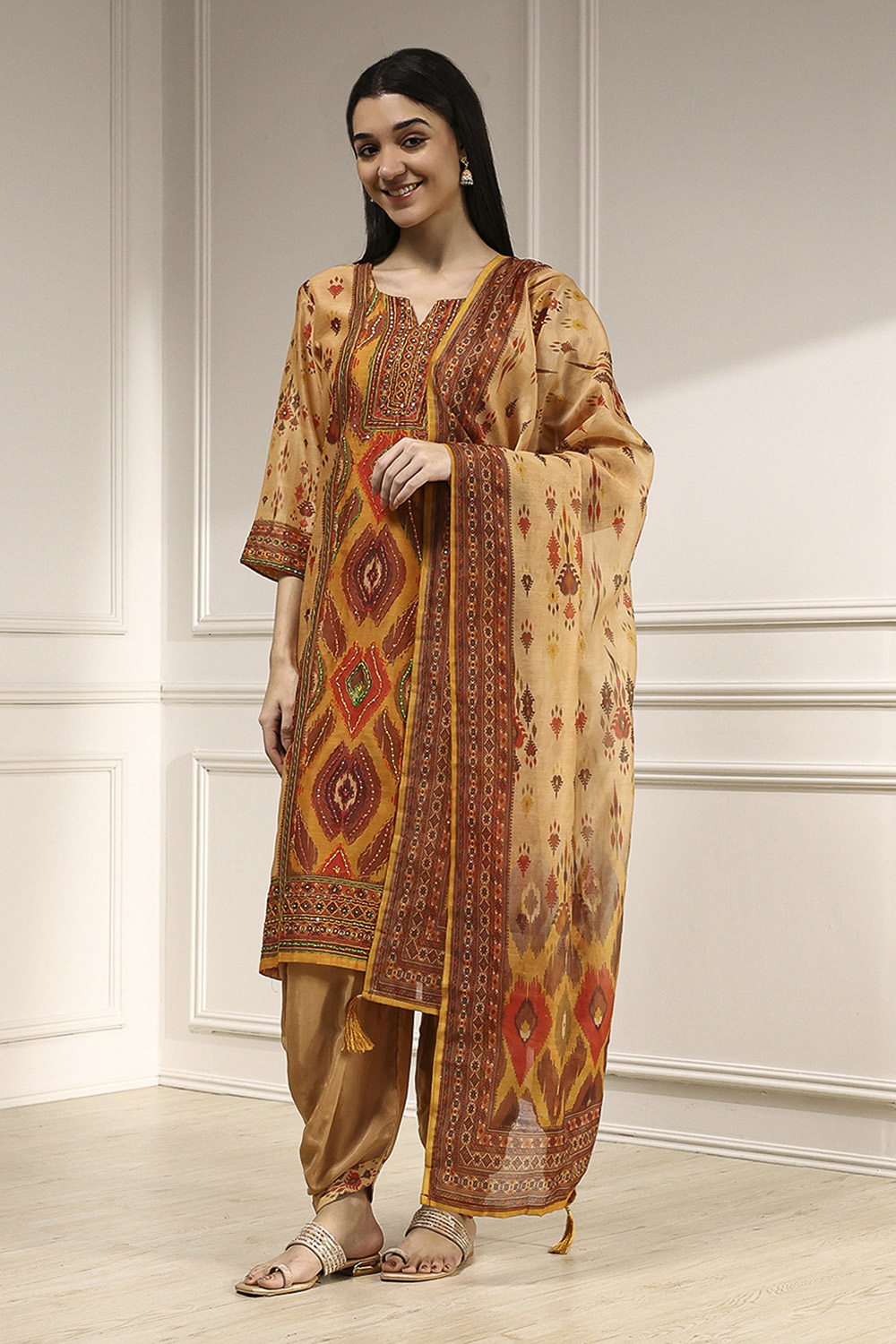 Cream Chanderi Printed Embroidered Unstitched Suit Set image number 4