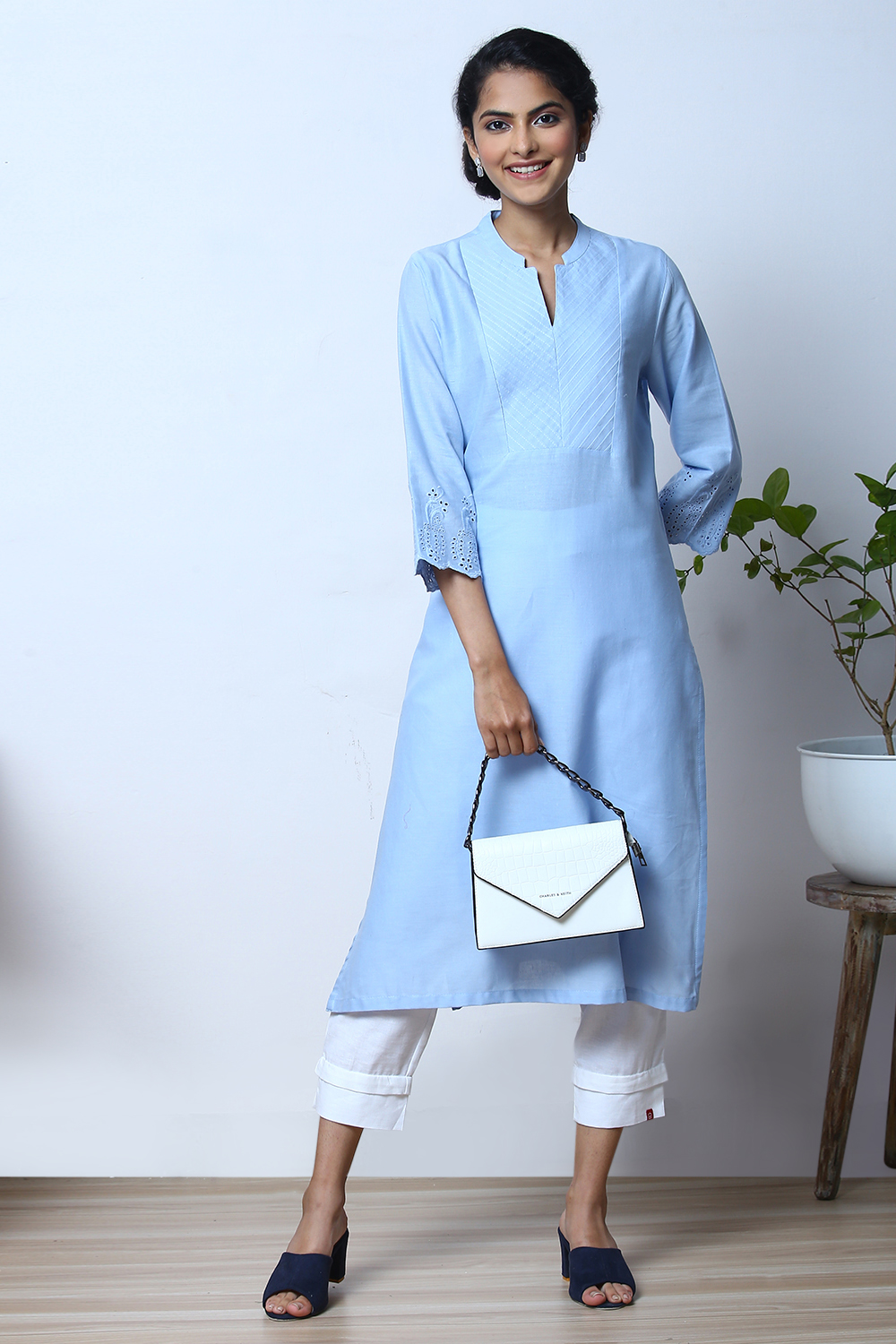 Powder Blue Cotton Flax Straight Kurta image number 4