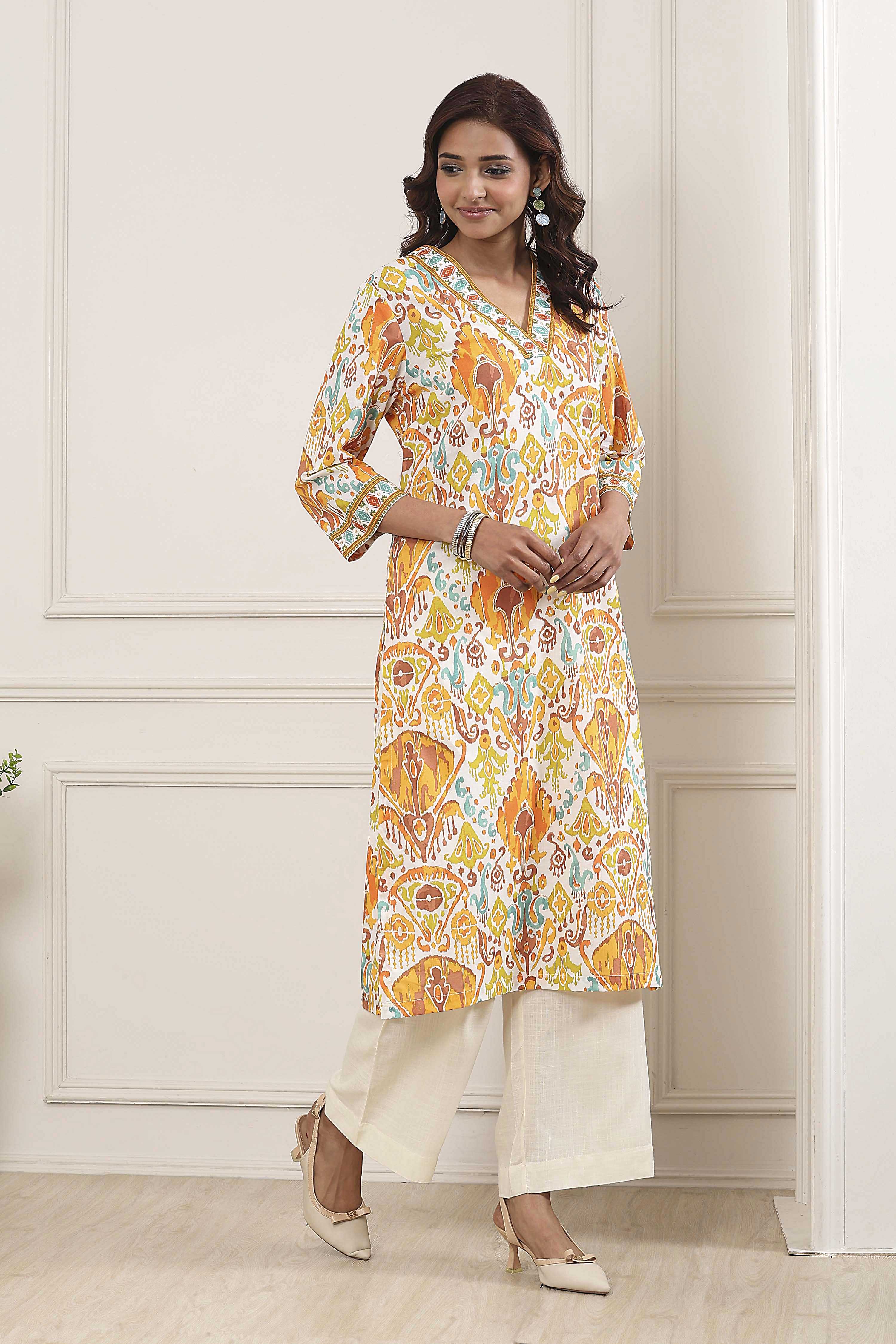 Off White Cotton Straight Kurta image number 4