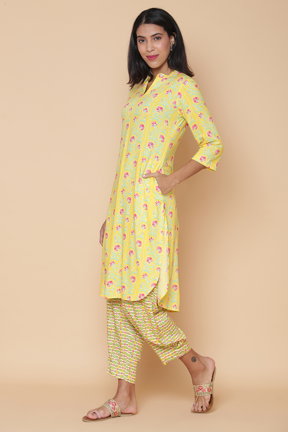 Yellow Rayon Straight Kurta Pants Set image number 5