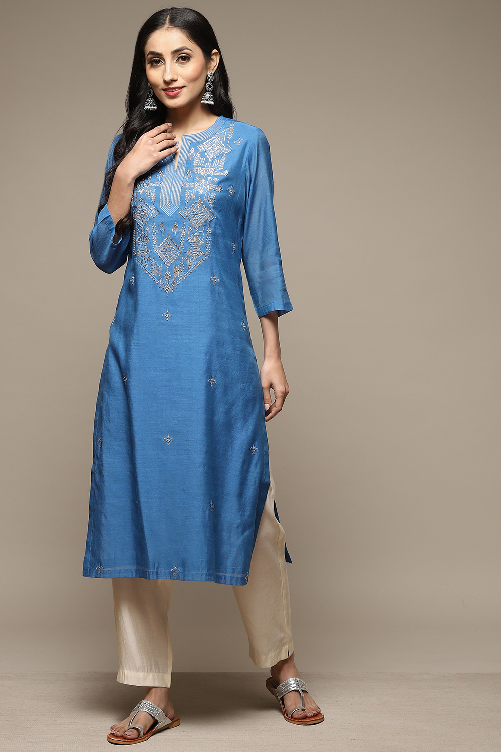 Blue Cotton Blend Straight Yarndyed Kurta image number 3