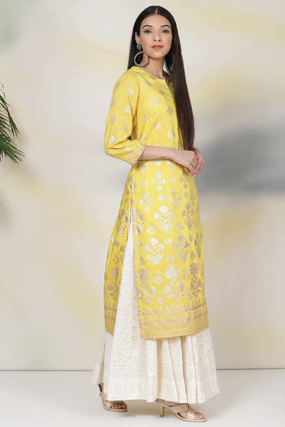 Yellow Art Silk Straight Printed Kurta image number 3