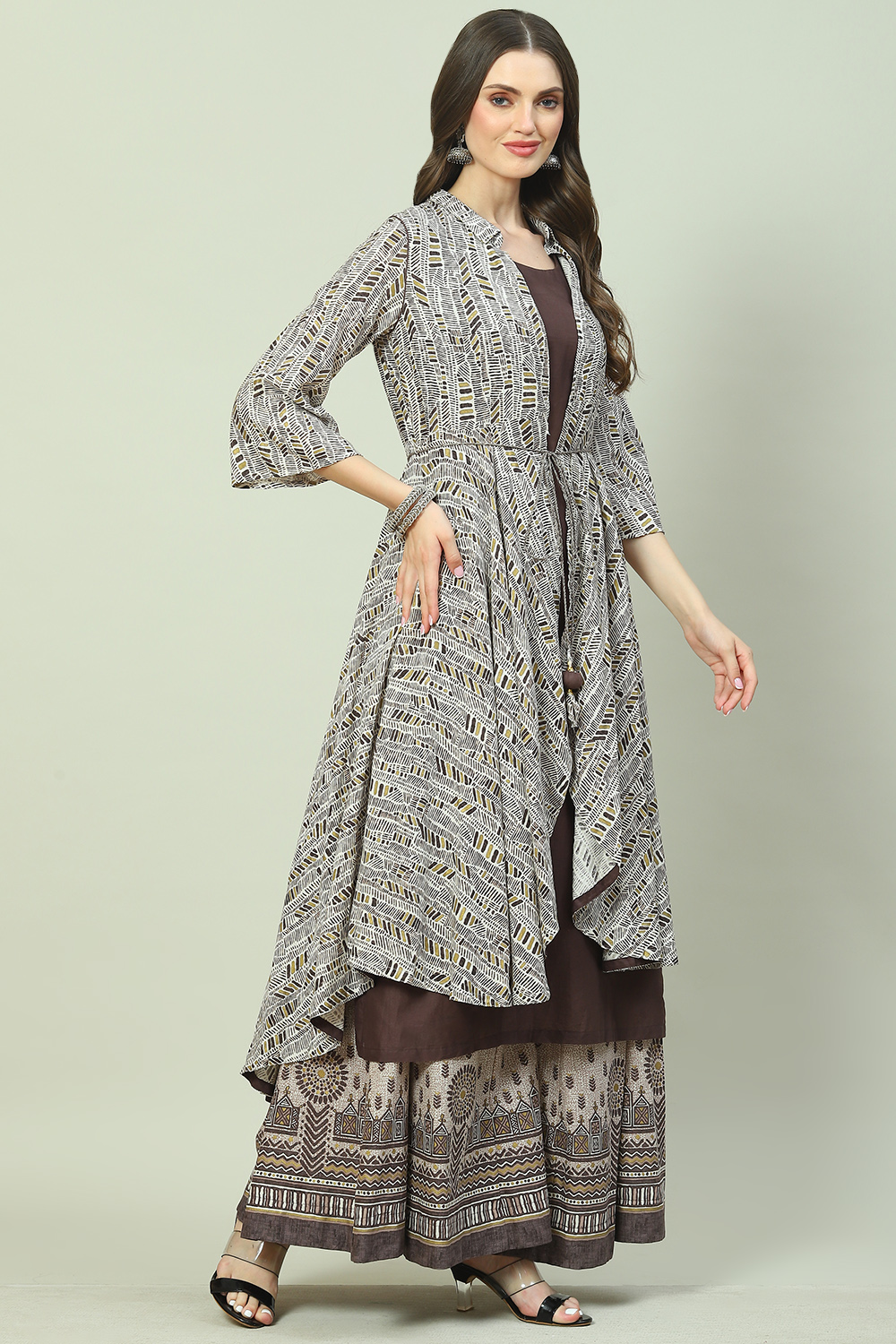 Sand Brown Suit Set image number 5