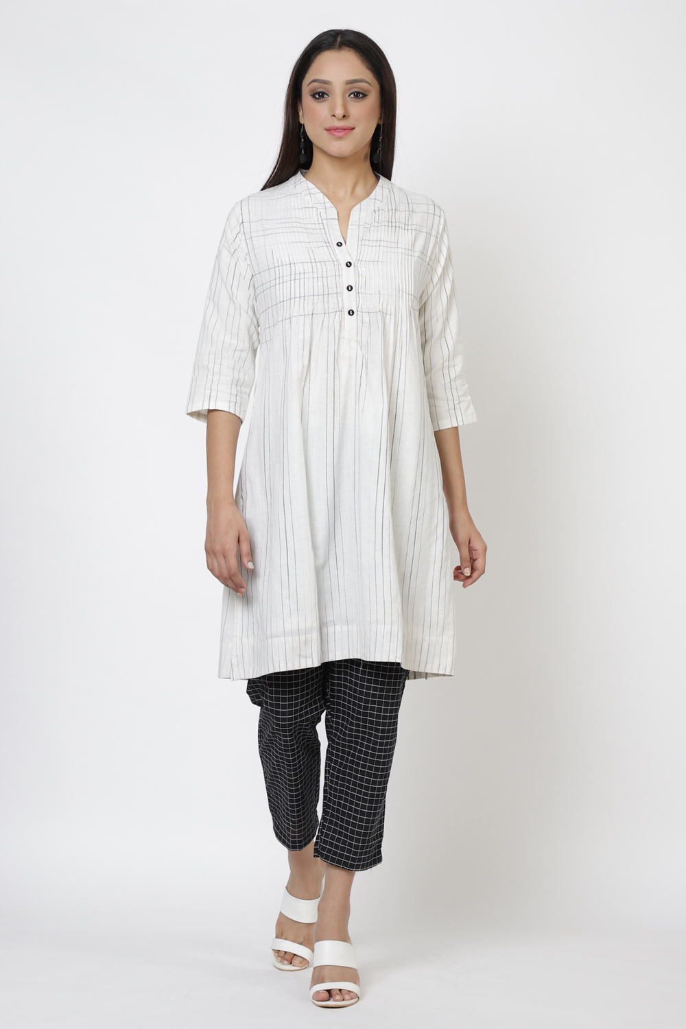 Black And White Cotton A-Line Kurta Slim Pants Suit Set image number 4