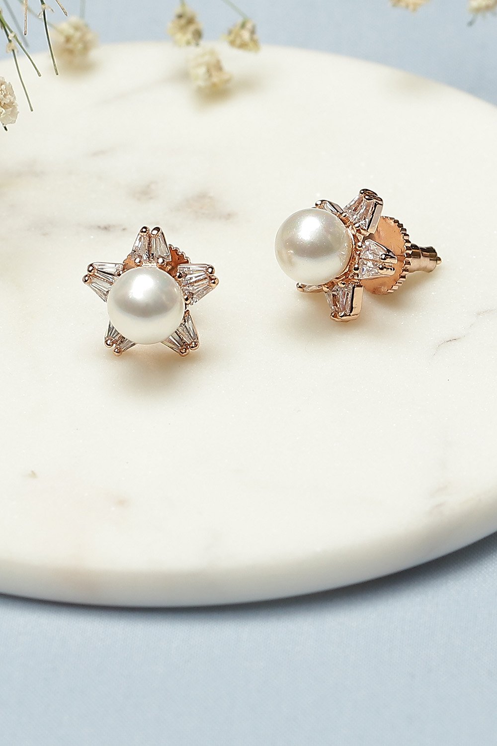 Rose Gold Earrings image number 0