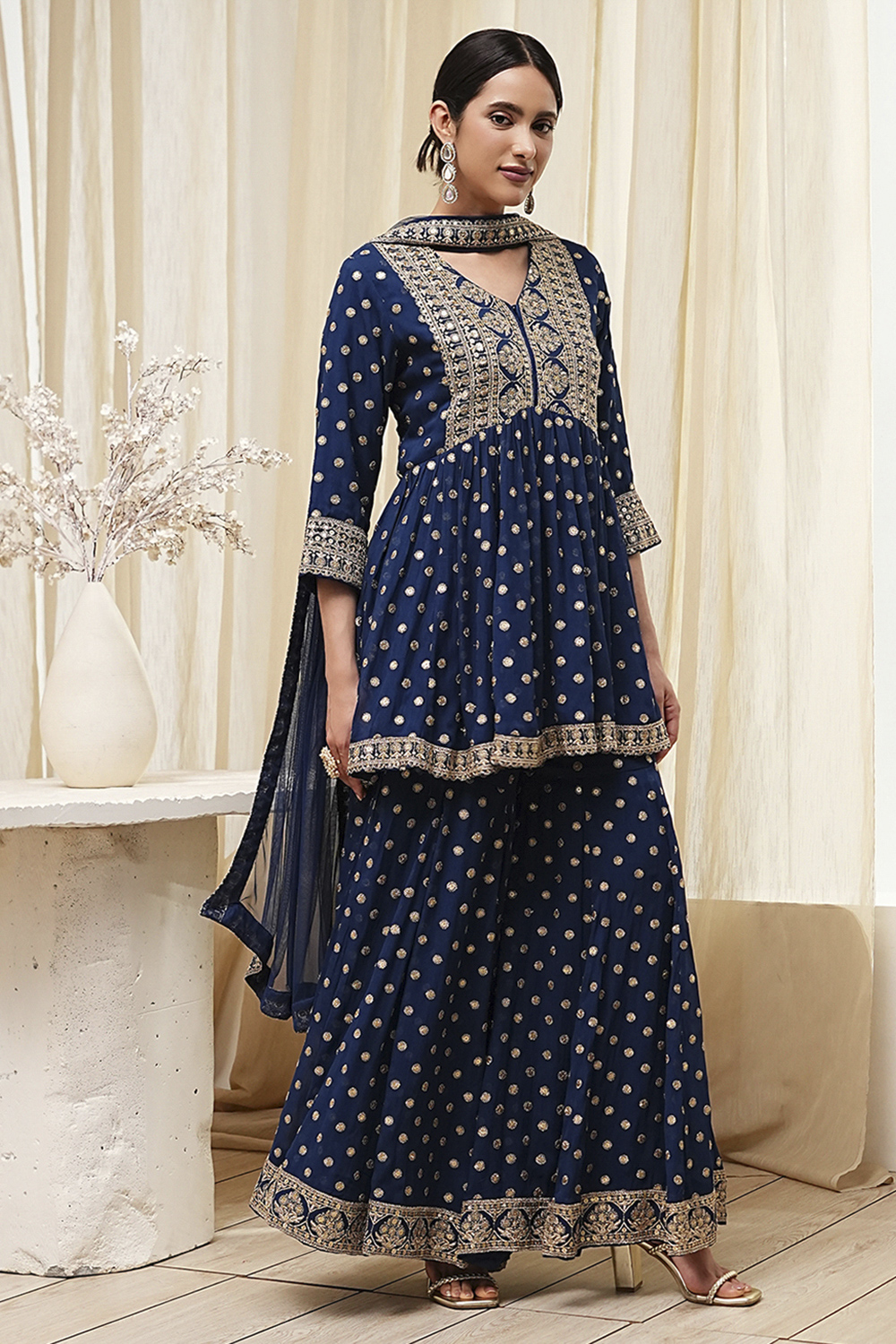 Ivory Viscose Straight Suit Set image number 5