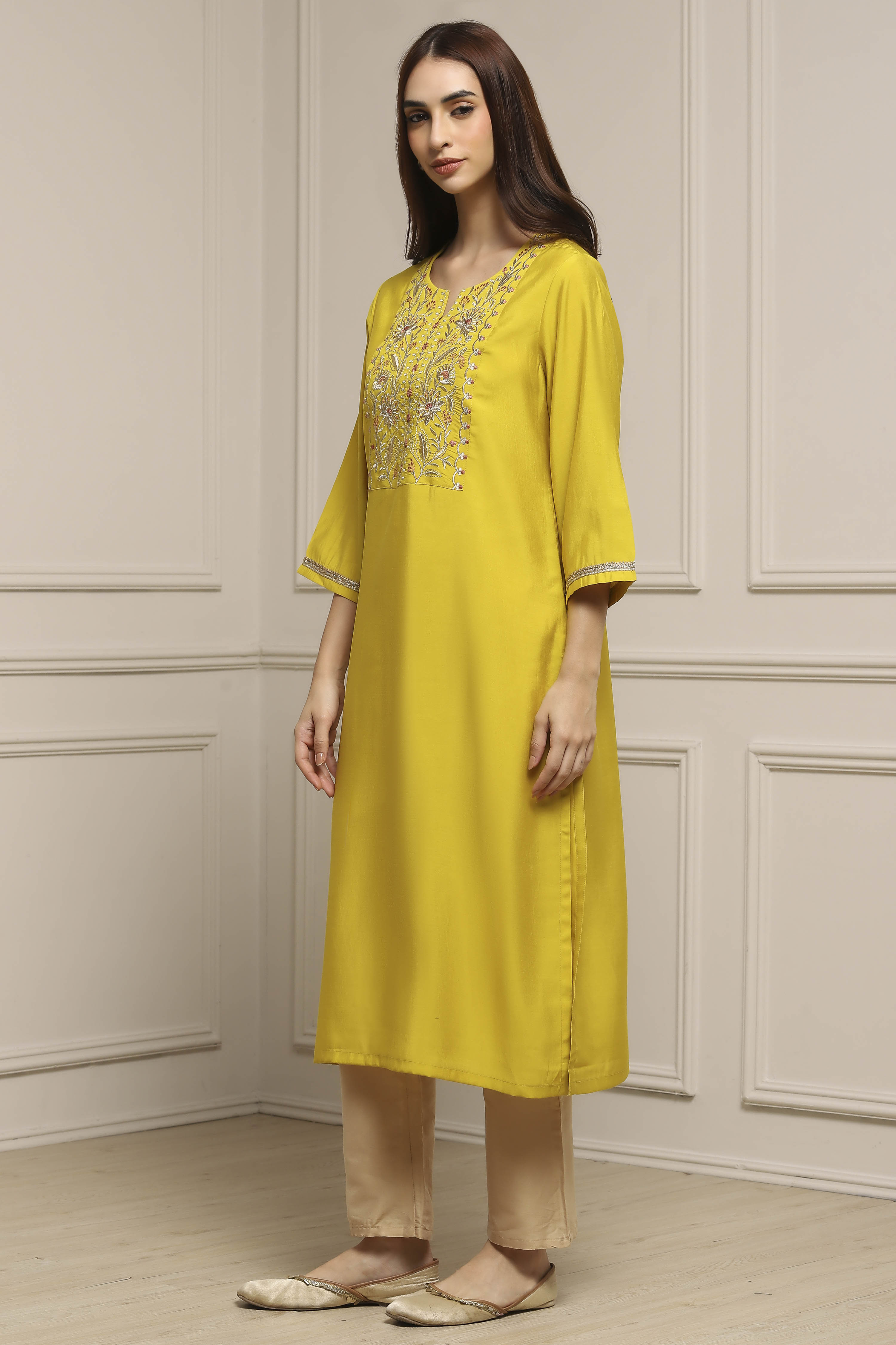 Lime Green Viscose Blend Straight Kurta image number 2