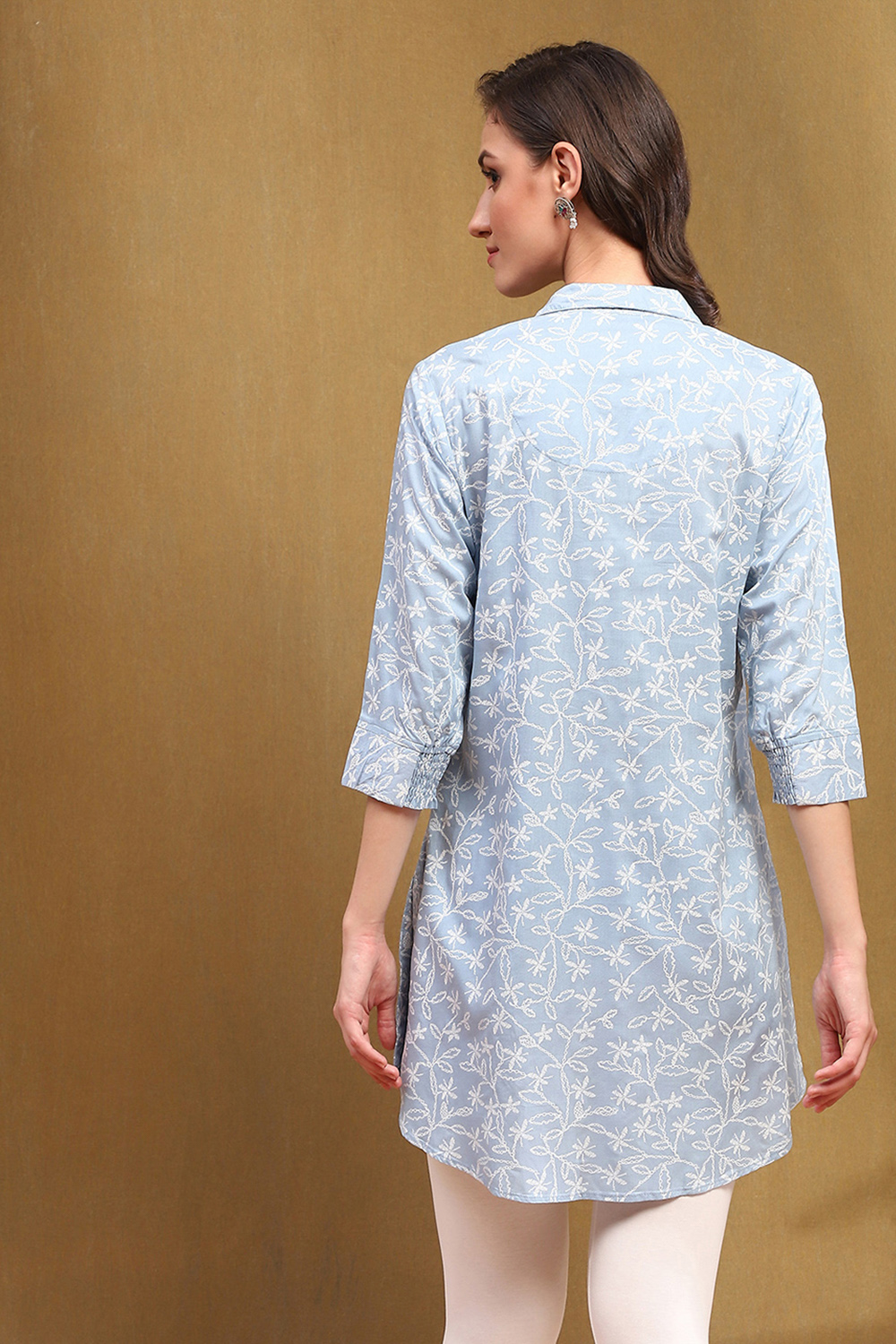 Sky Blue Printed Straight Short Kurti image number 3