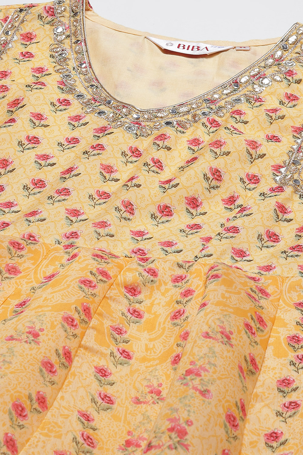 Yellow Straight Kurta Churidar Suit Set image number 1
