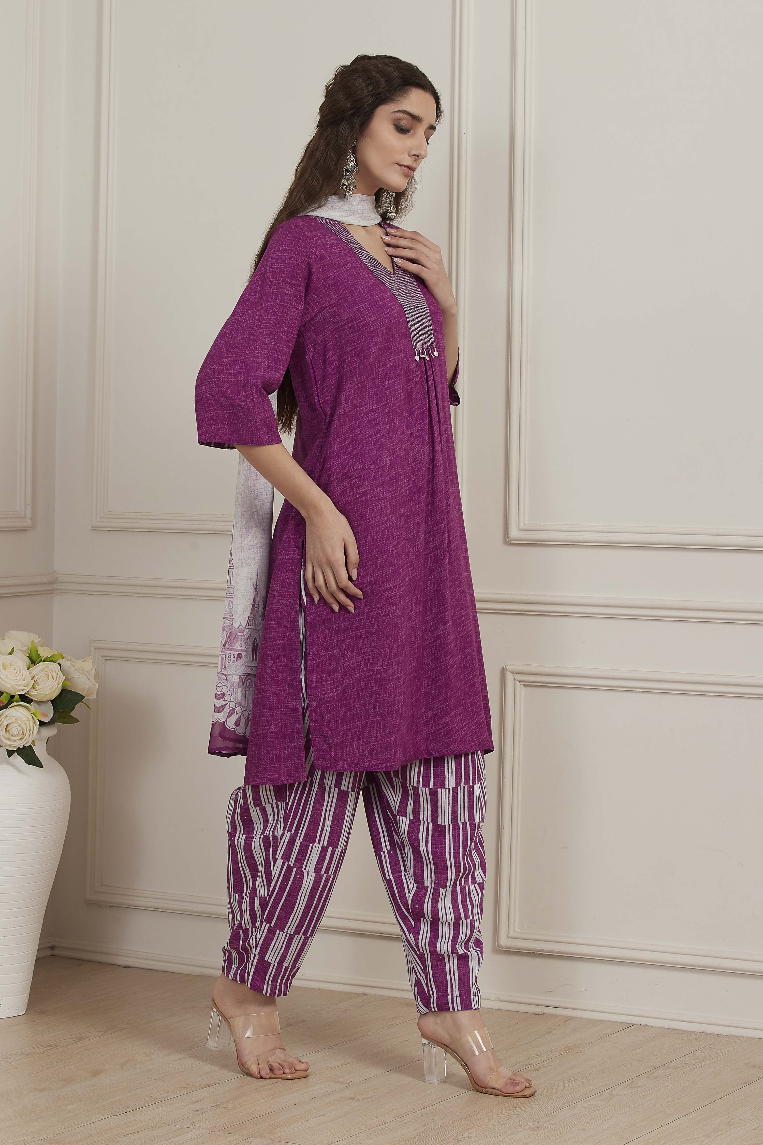 Purple Printed Straight Suit Set image number 5