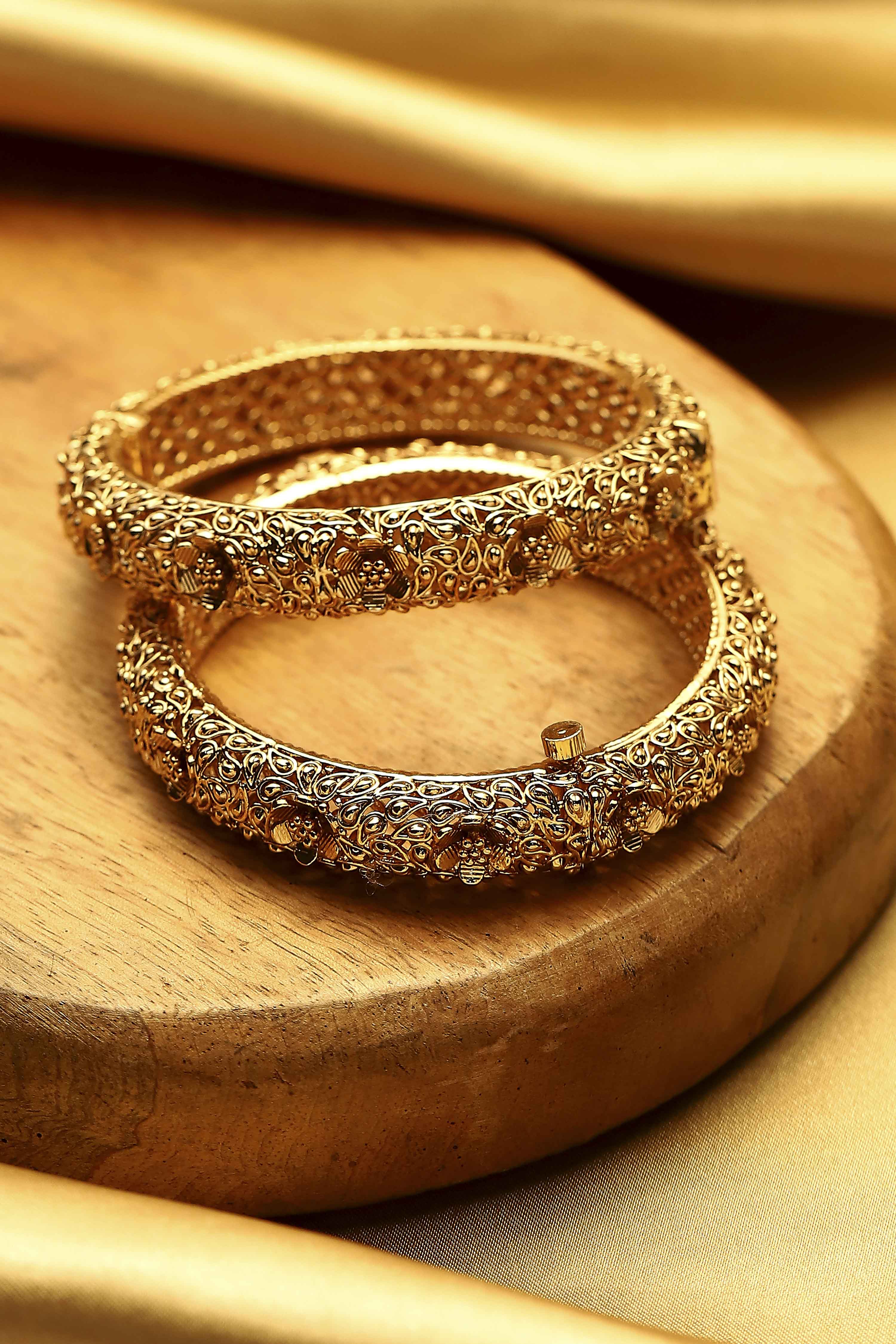 Gold Alloy Bangles image number 0