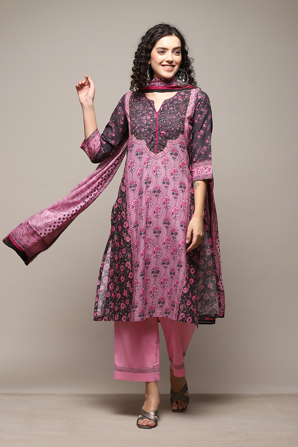 Red Cotton Blend Straight Printed Kurta Narrow Palazzo Suit Set image number 0