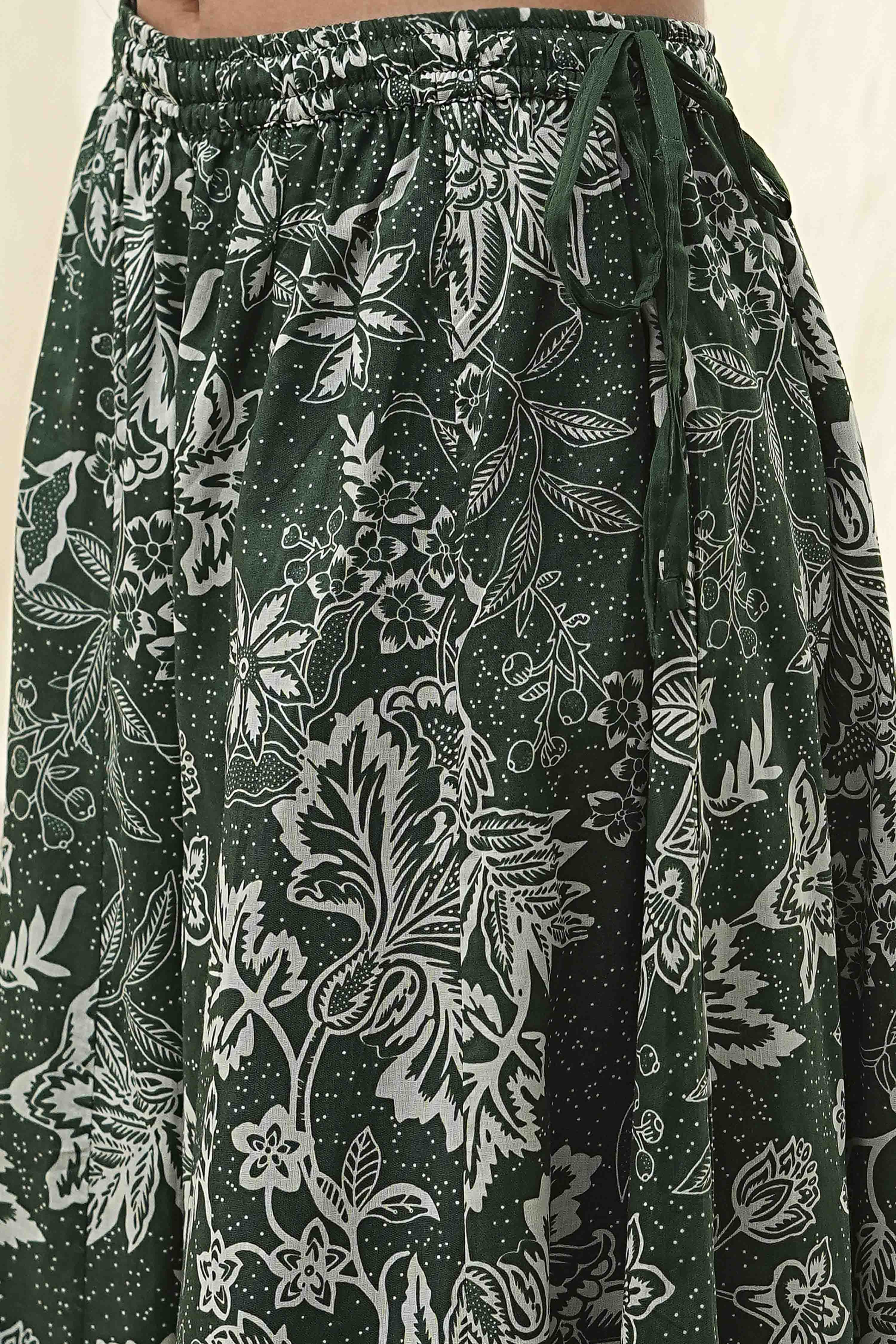 Green Cotton Floral Peplum Suit Set image number 2