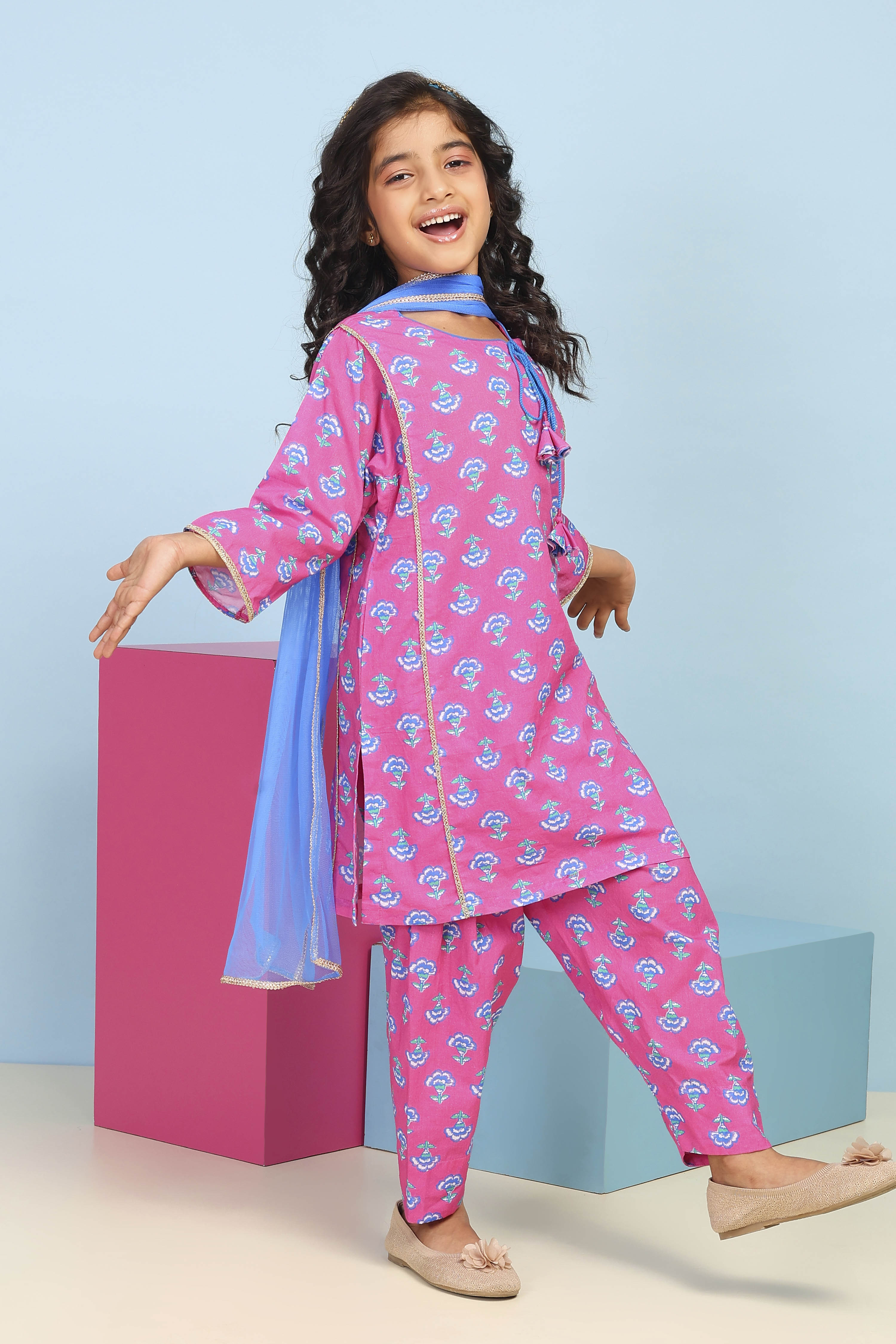 Blue Cotton Printed Straight Suit Set image number 5