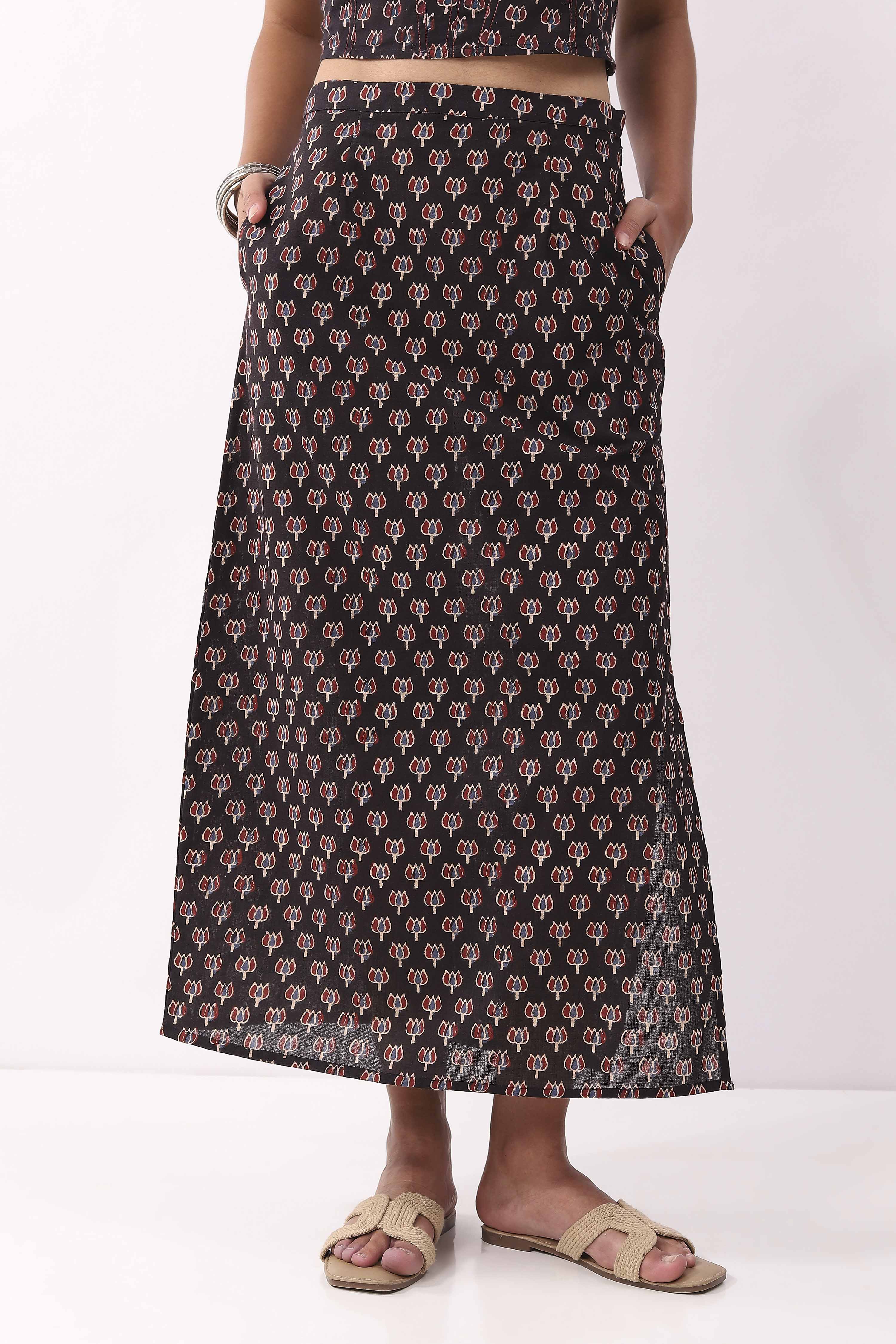 Black Cotton Floral Straight Maxi Skirt image number 4