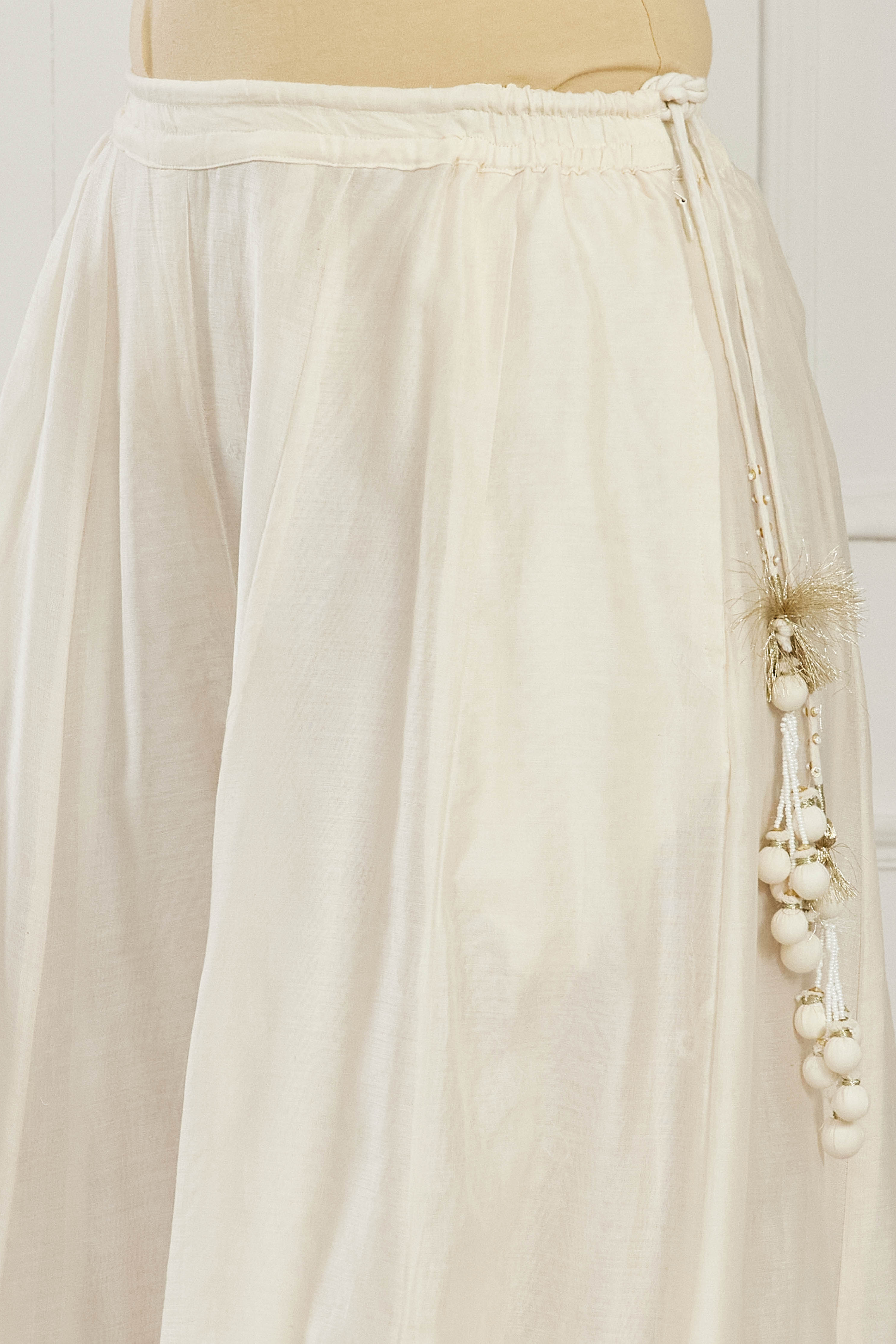 White Silk Chanderi Regular Saree image number 2
