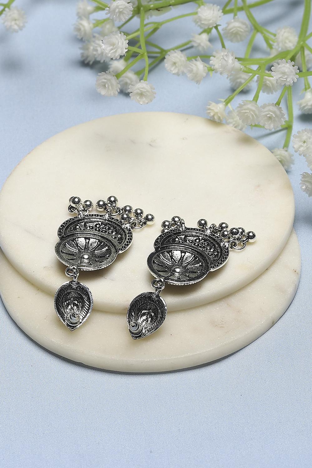 Maroon Stone Embellished Earrings image number 2
