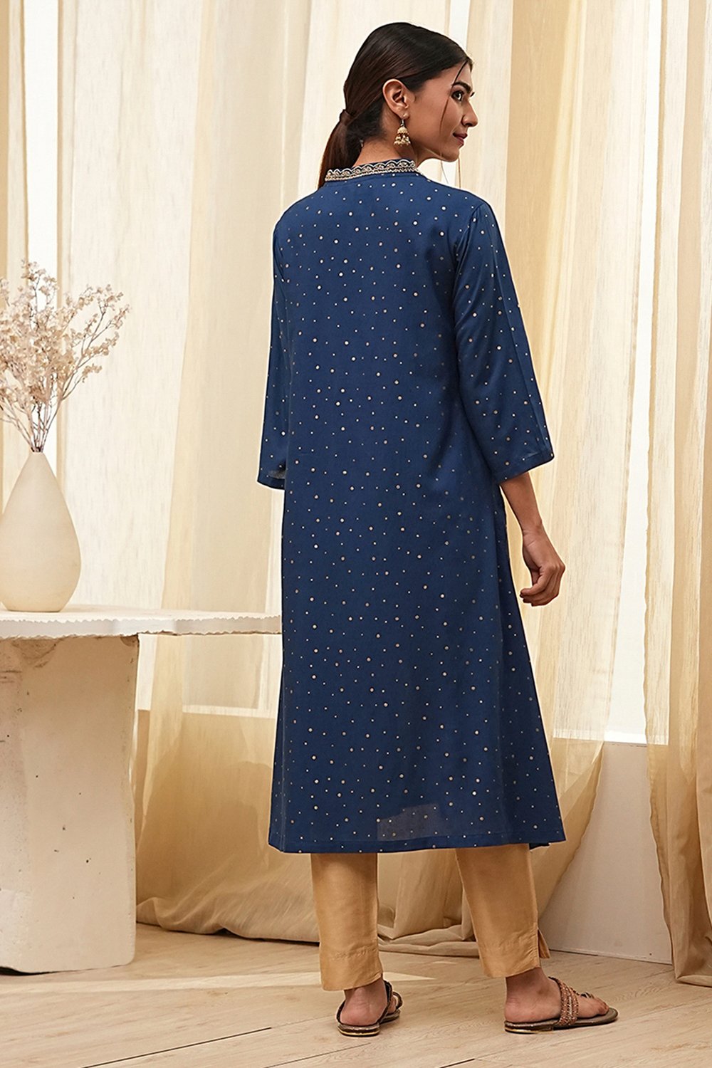 Blue Foil Printed Straight Kurta image number 3