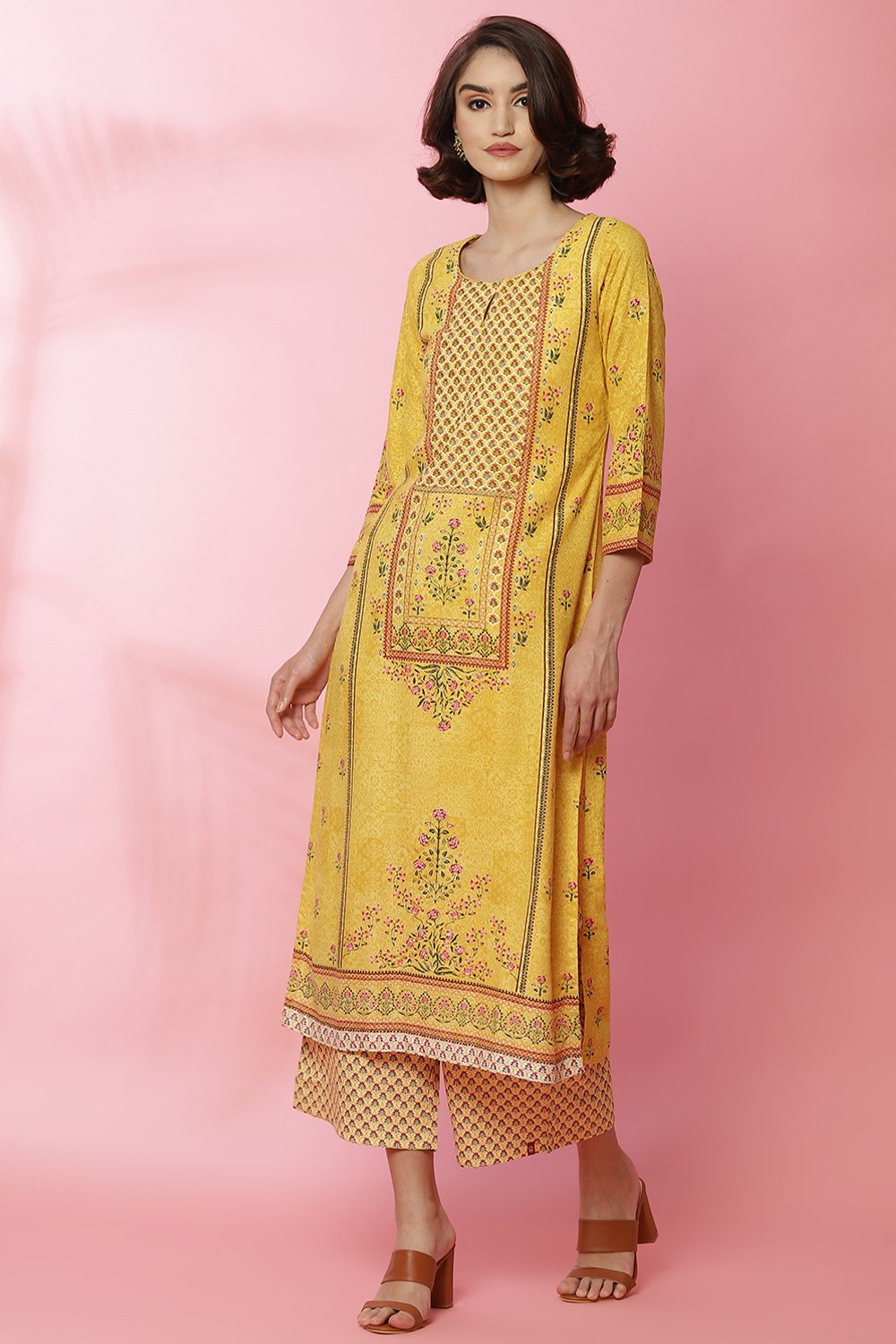 Yellow LIVA Straight Printed Kurta image number 2