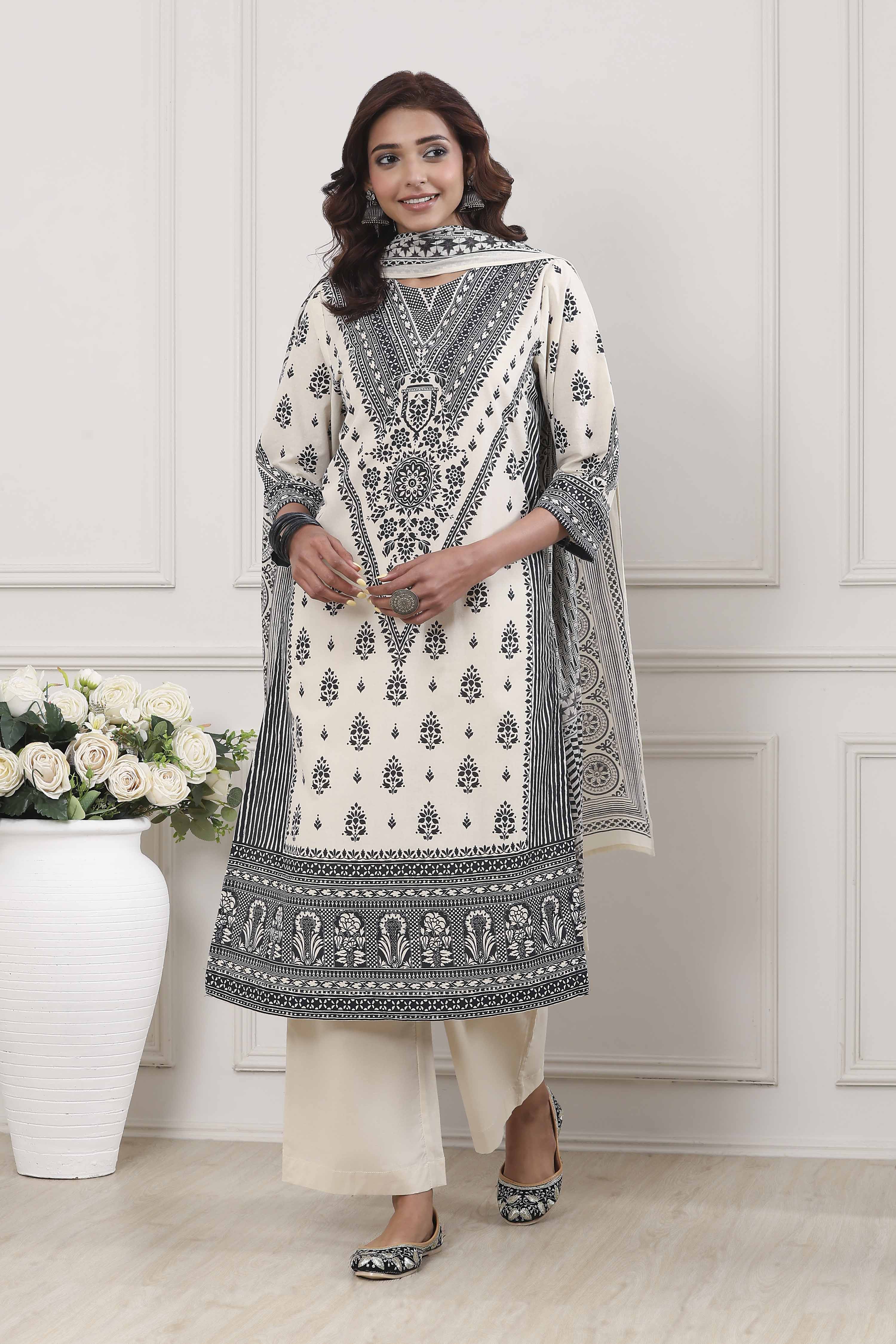 Off White Cotton Straight Suit Set image number 6