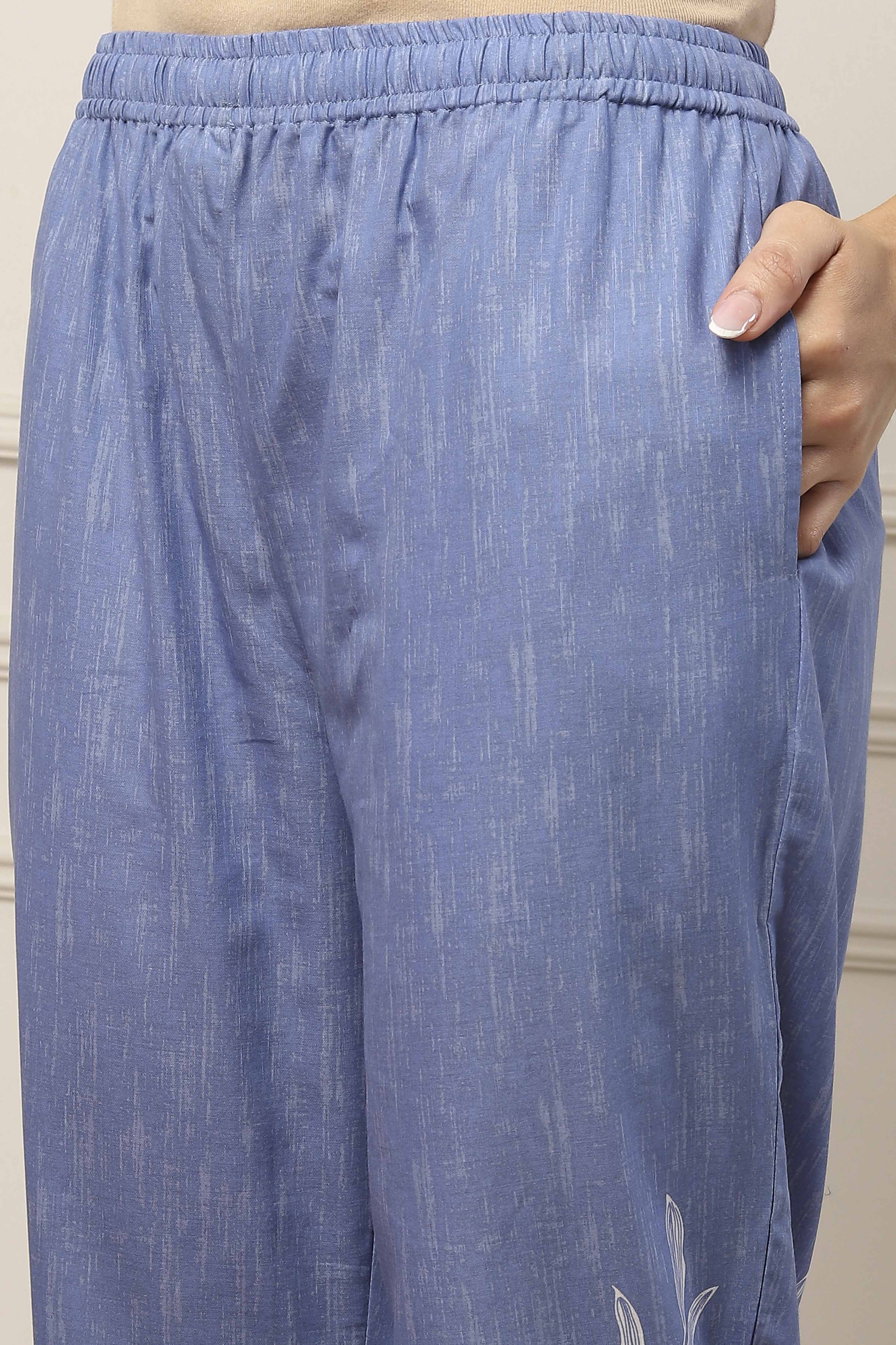 Blue Cotton Floral Printed Straight Suit Set image number 2