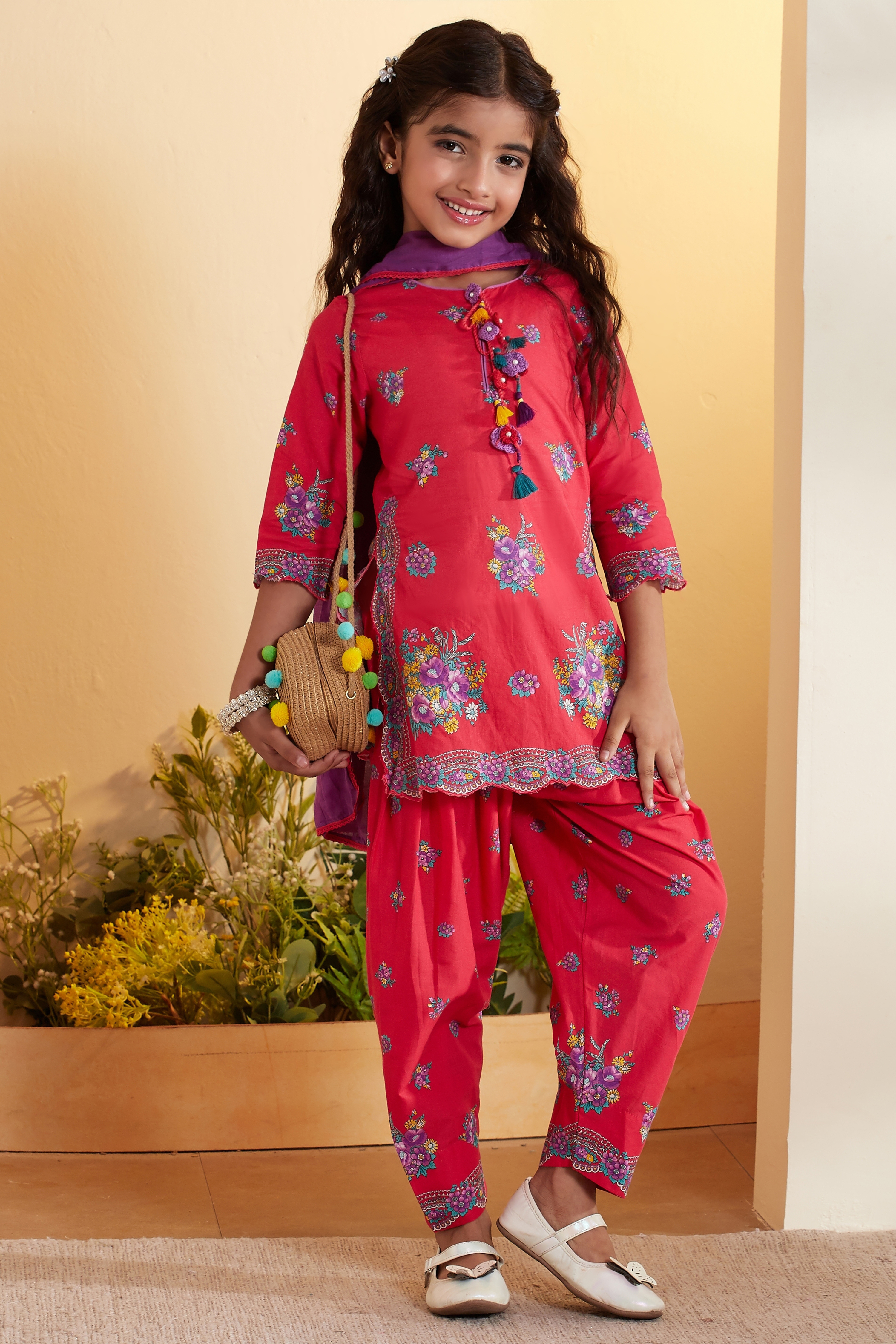 Red Cotton Floral Printed Straight Kurta Set image number 0