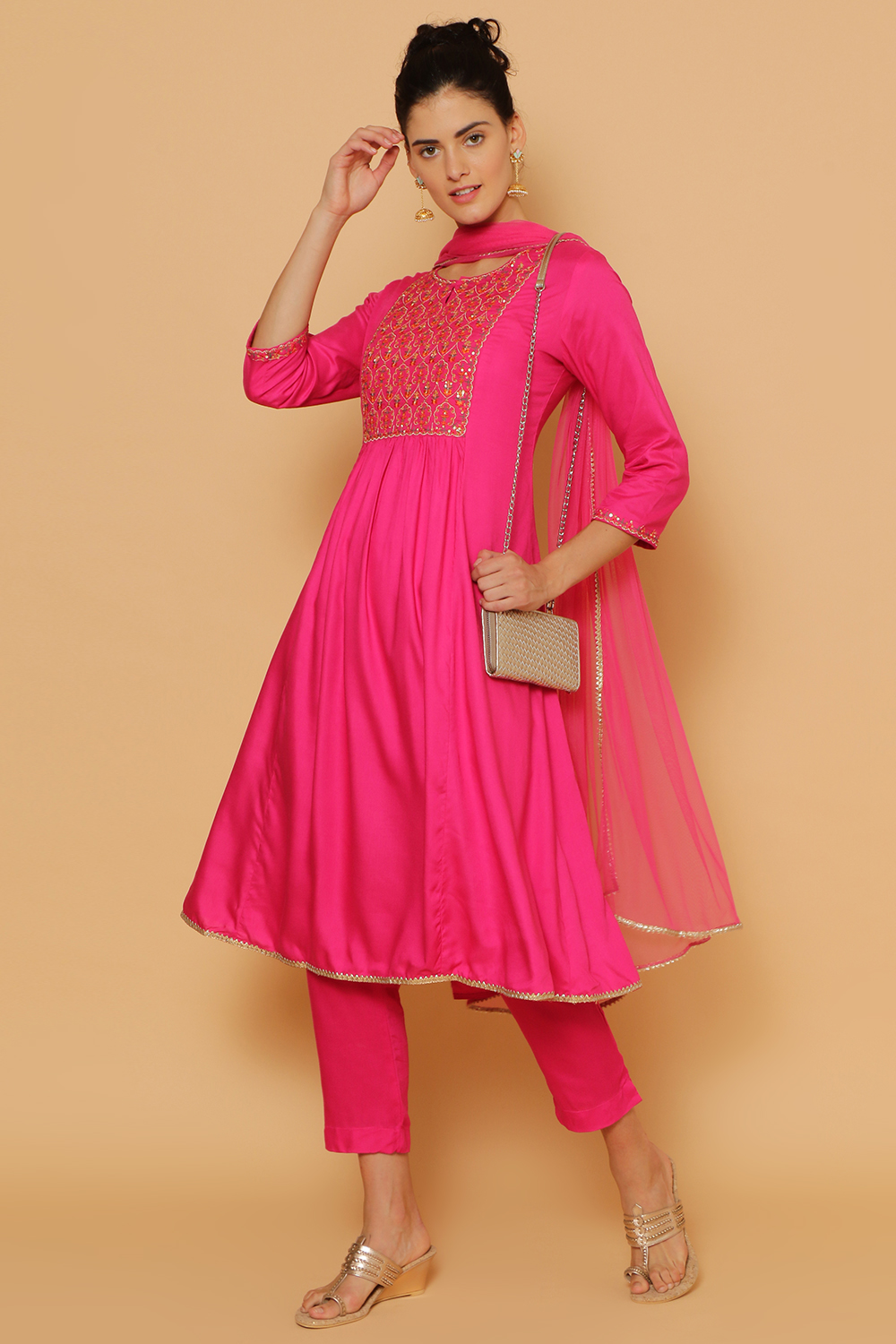Pink Rayon Kalidar Kurta Slim Pant Suit Set image number 4