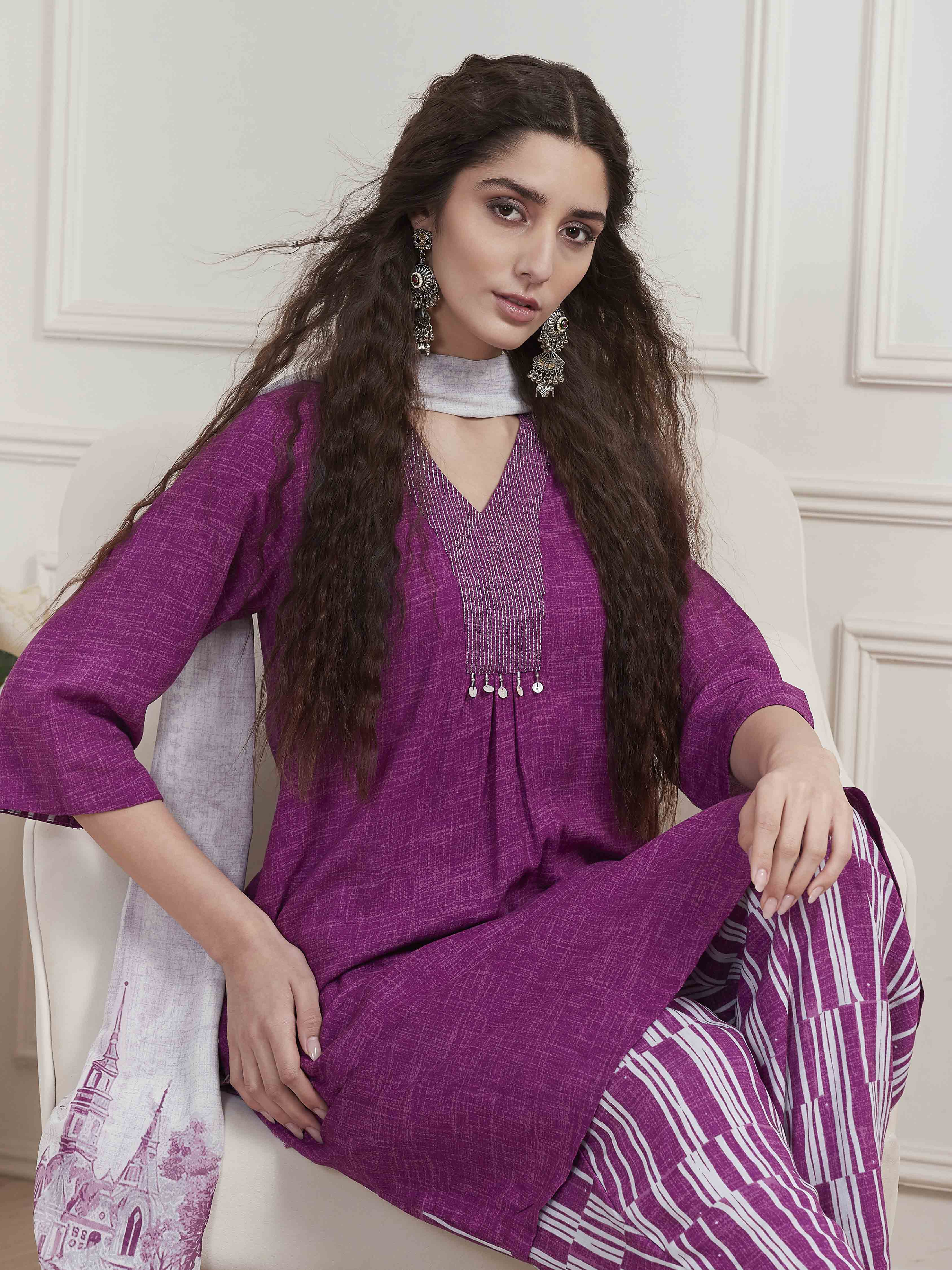 Purple Printed Straight Suit Set image number 7