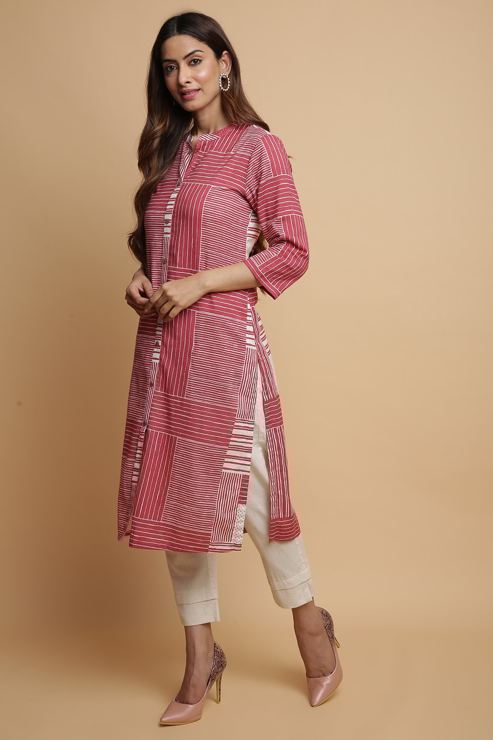 Green Cotton Blend Straight Kurta Slim Pant Suit Set image number 5