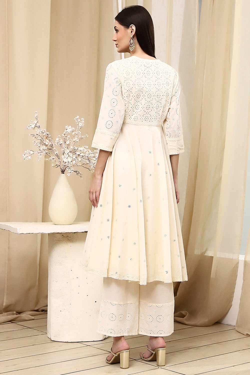 Off White Cotton Anarkali Suit Set image number 4