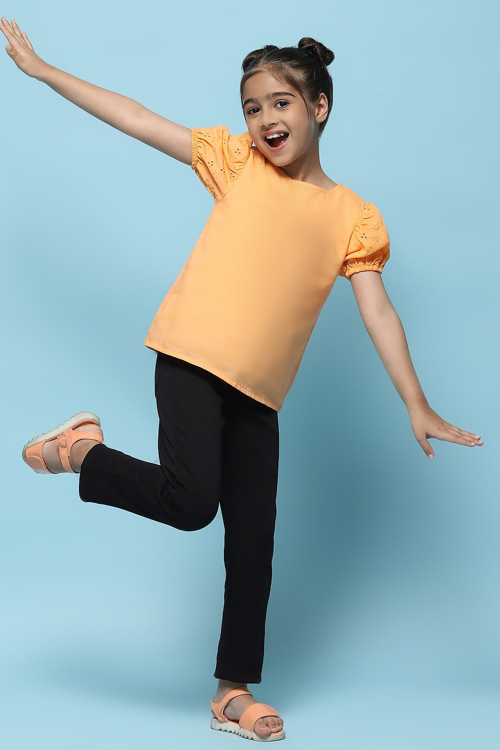Black Cotton Lycra Skinny Jeggings image number 0