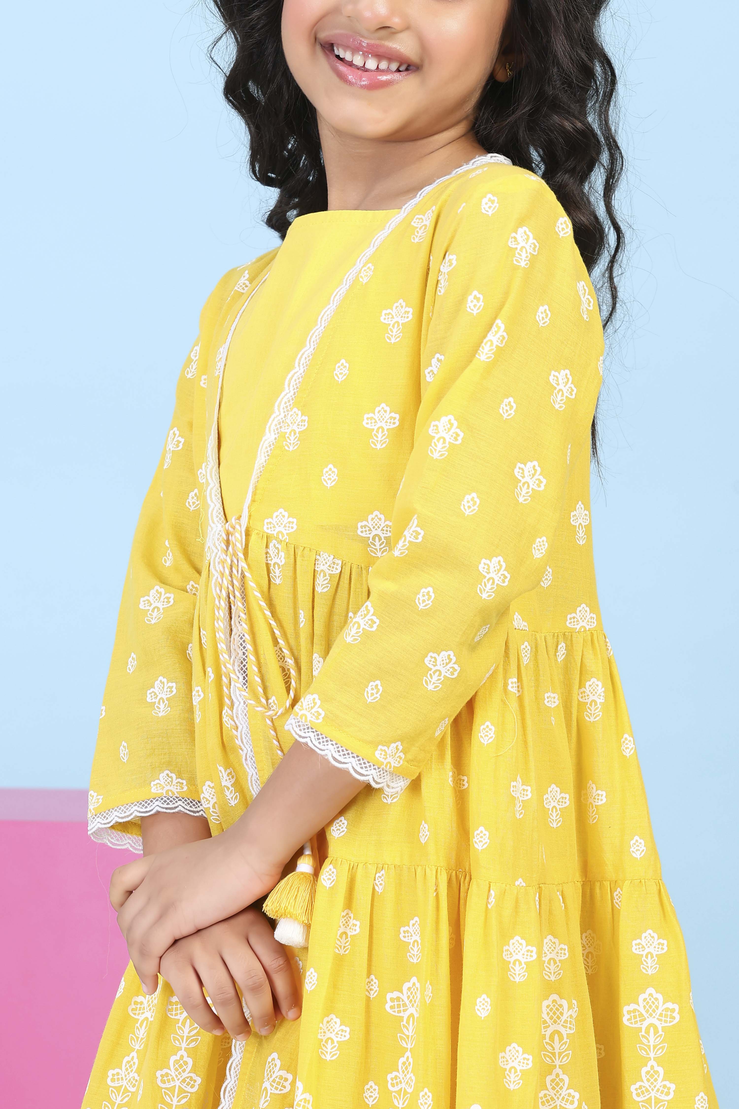 Yellow Cotton Printed Straight Suit Set image number 1