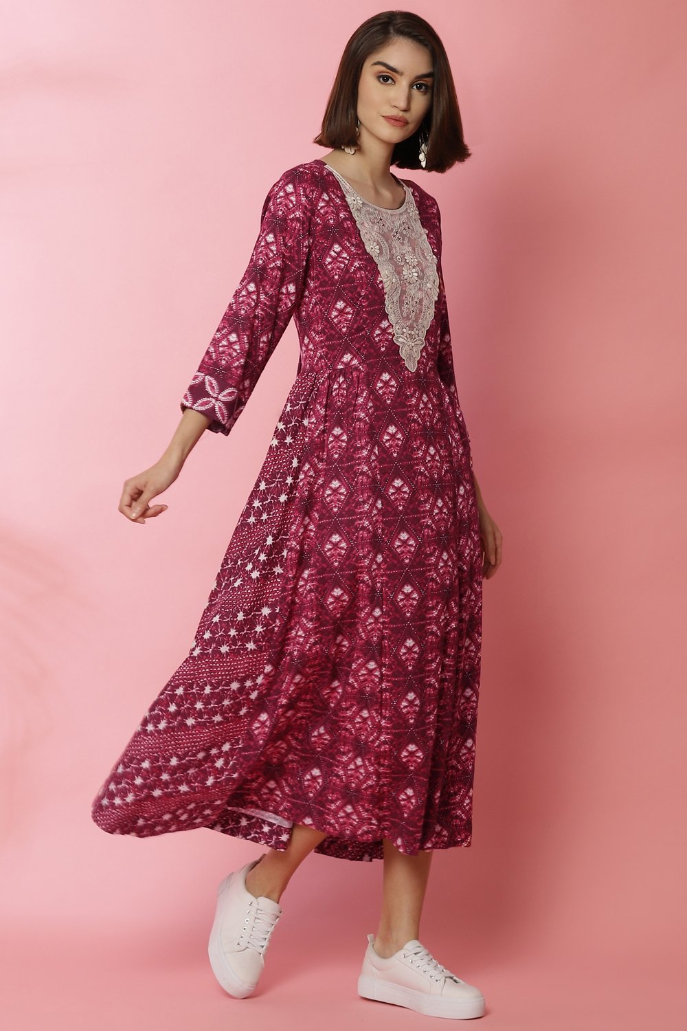 Magenta Rayon Flared Lace Printed Dress image number 2