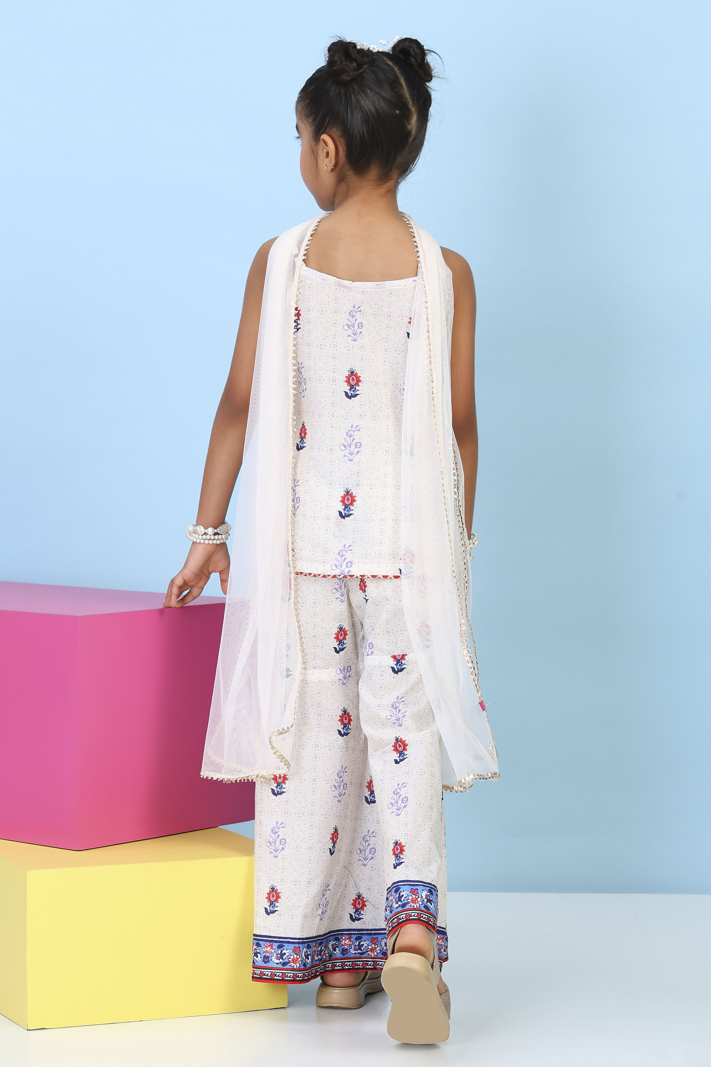 Off White Cotton Printed Straight Suit Set image number 5