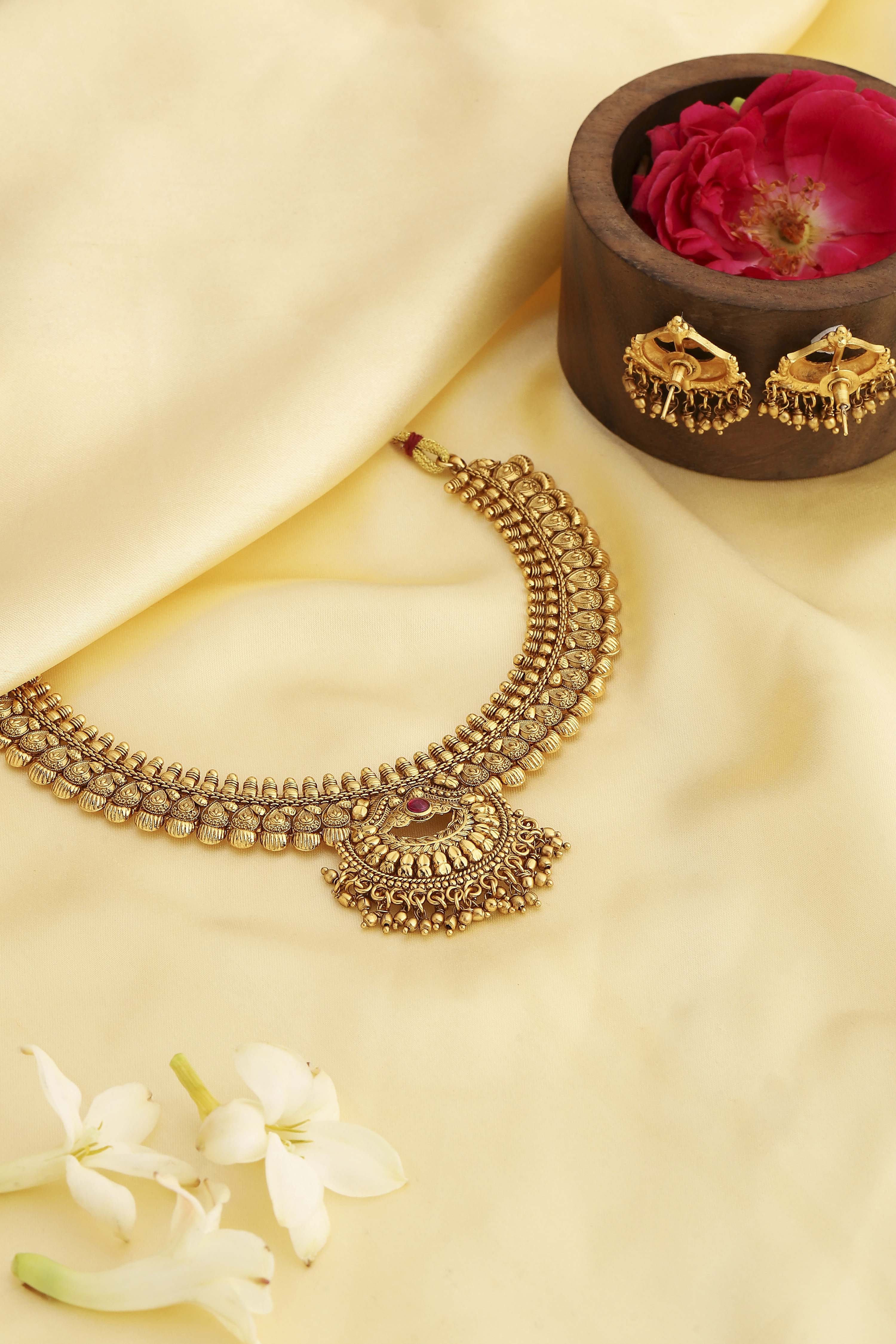 Gold Brass Necklace Set image number 2