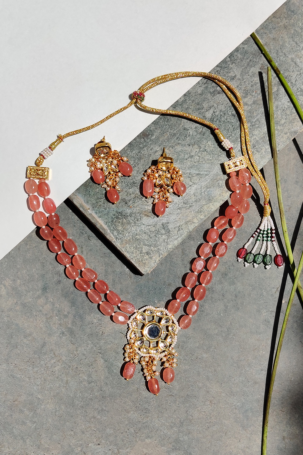 Peach Necklace image number 0