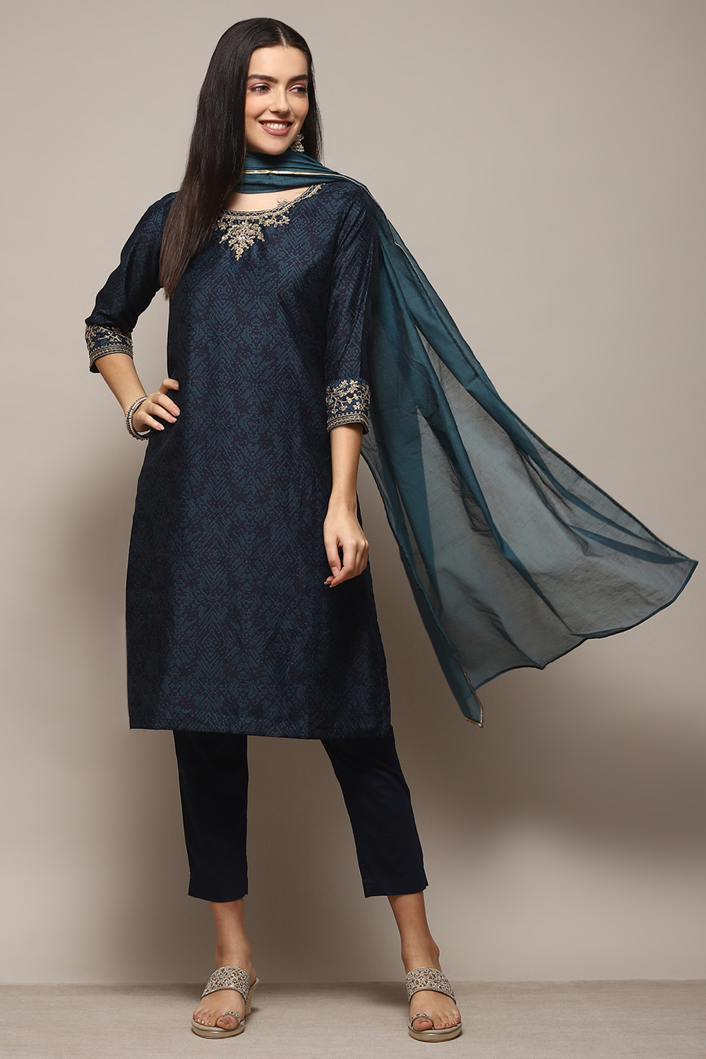 Teal Cotton Satin Narrow Kurta Pant Suit Set image number 7