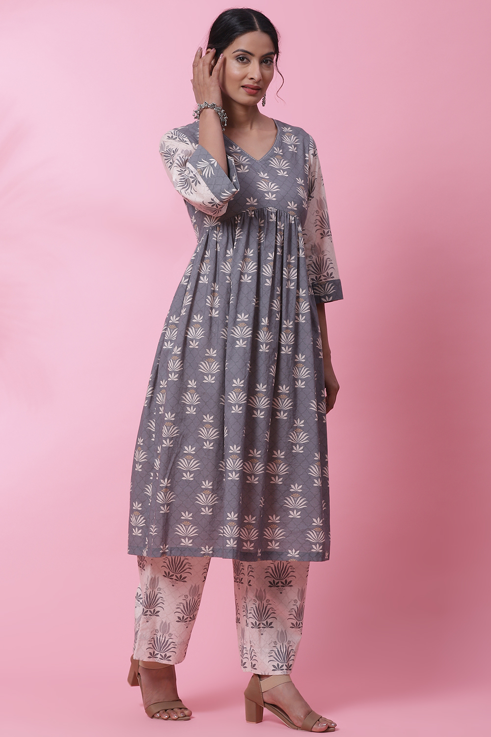 Peach Cotton Flared Kurta Set image number 3