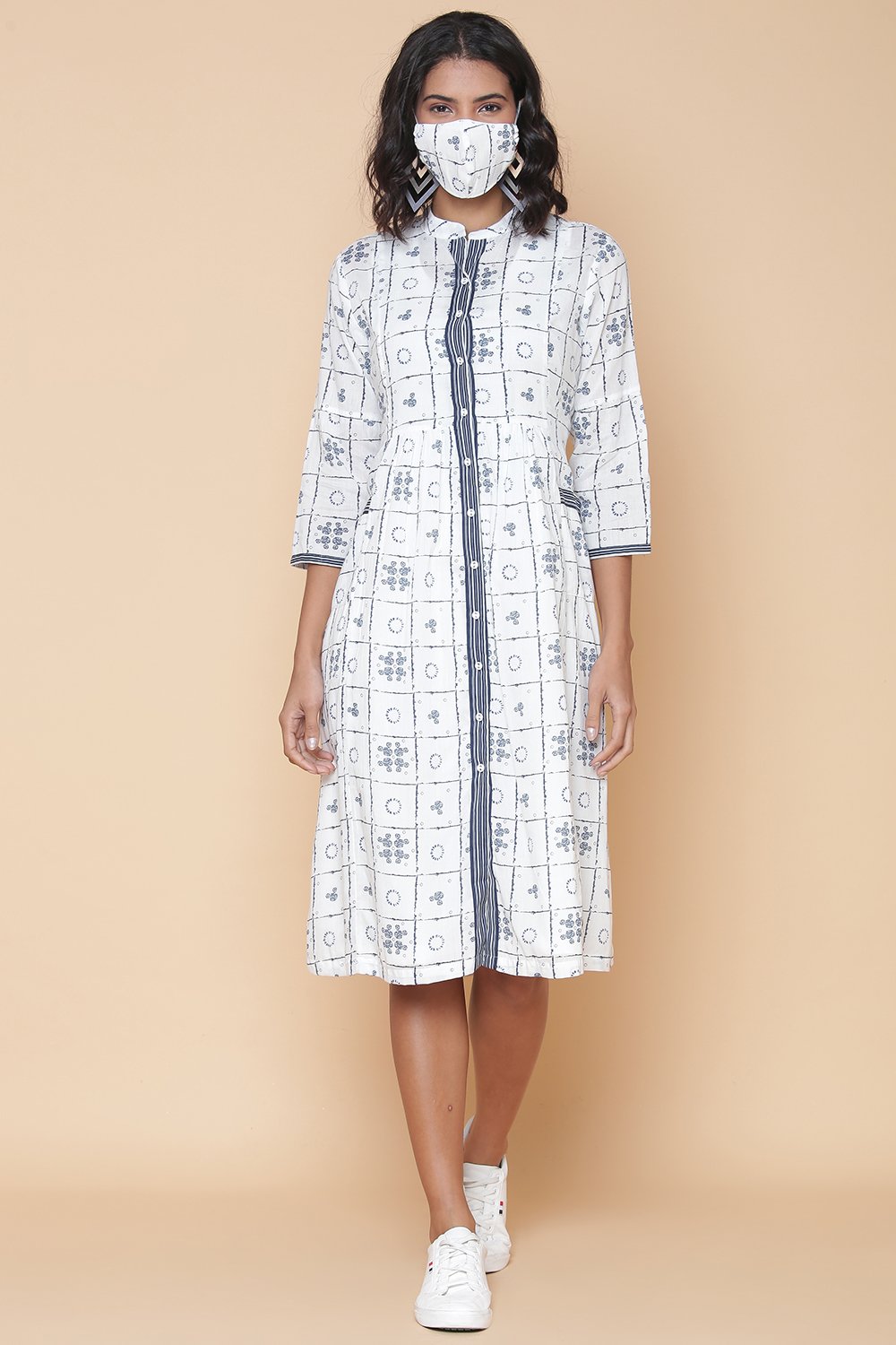 White Cotton Printed Dress image number 4