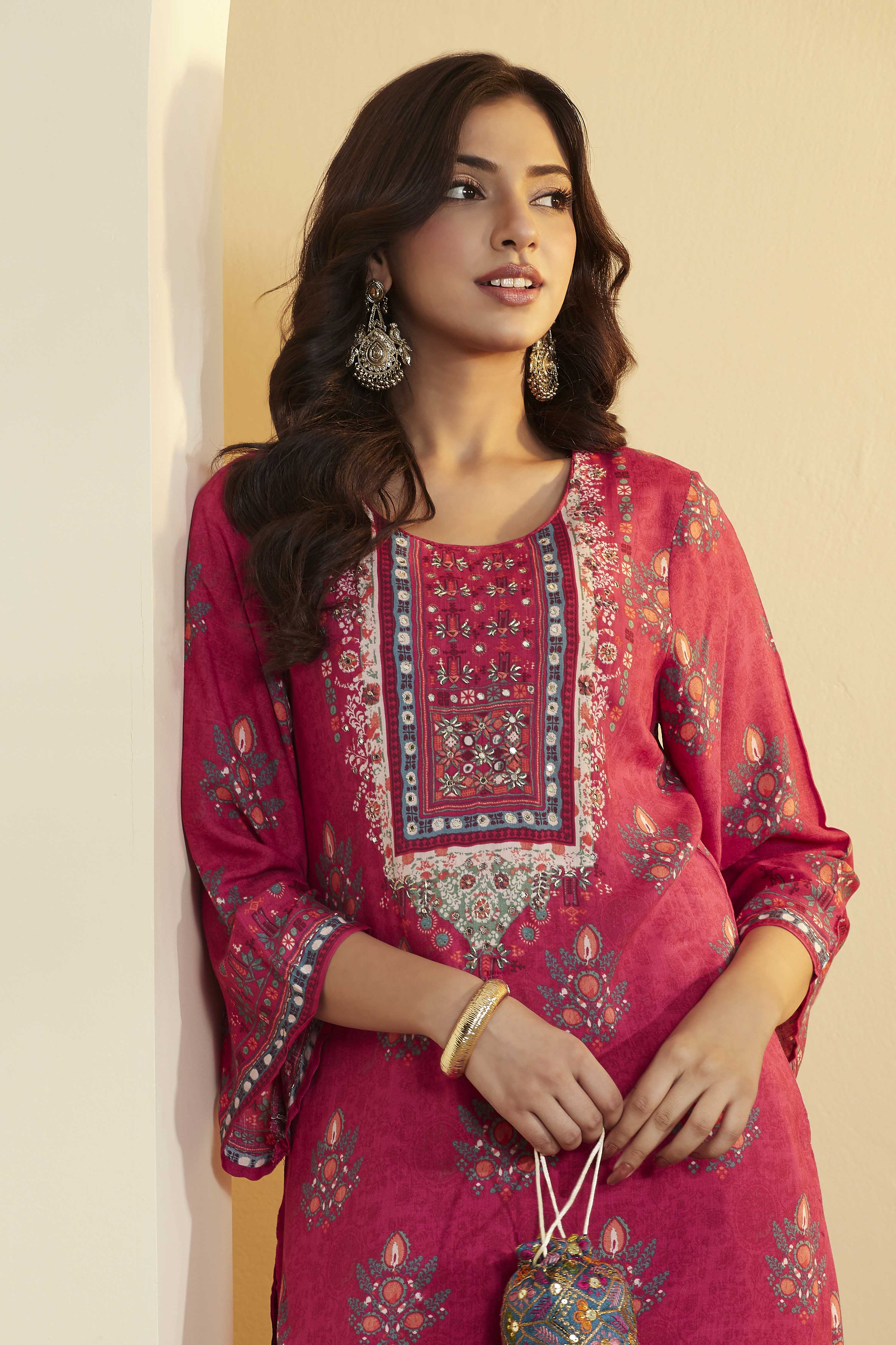 Green Viscose Rayon Straight Kurta Pants Set image number 1