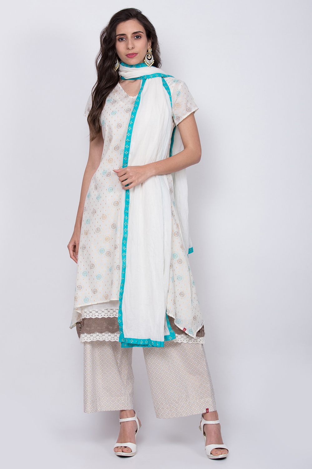 Off White Metallic Cotton A-Line Printed Kurta image number 3