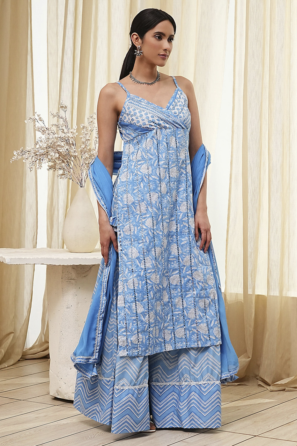 Blue Cotton Floral Strappy Straight Suit Set image number 5