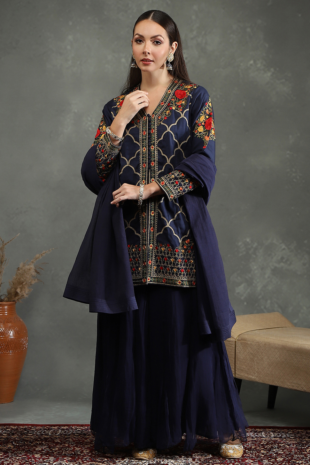 Blue Silk Chanderi Floral Straight Suit Set image number 6
