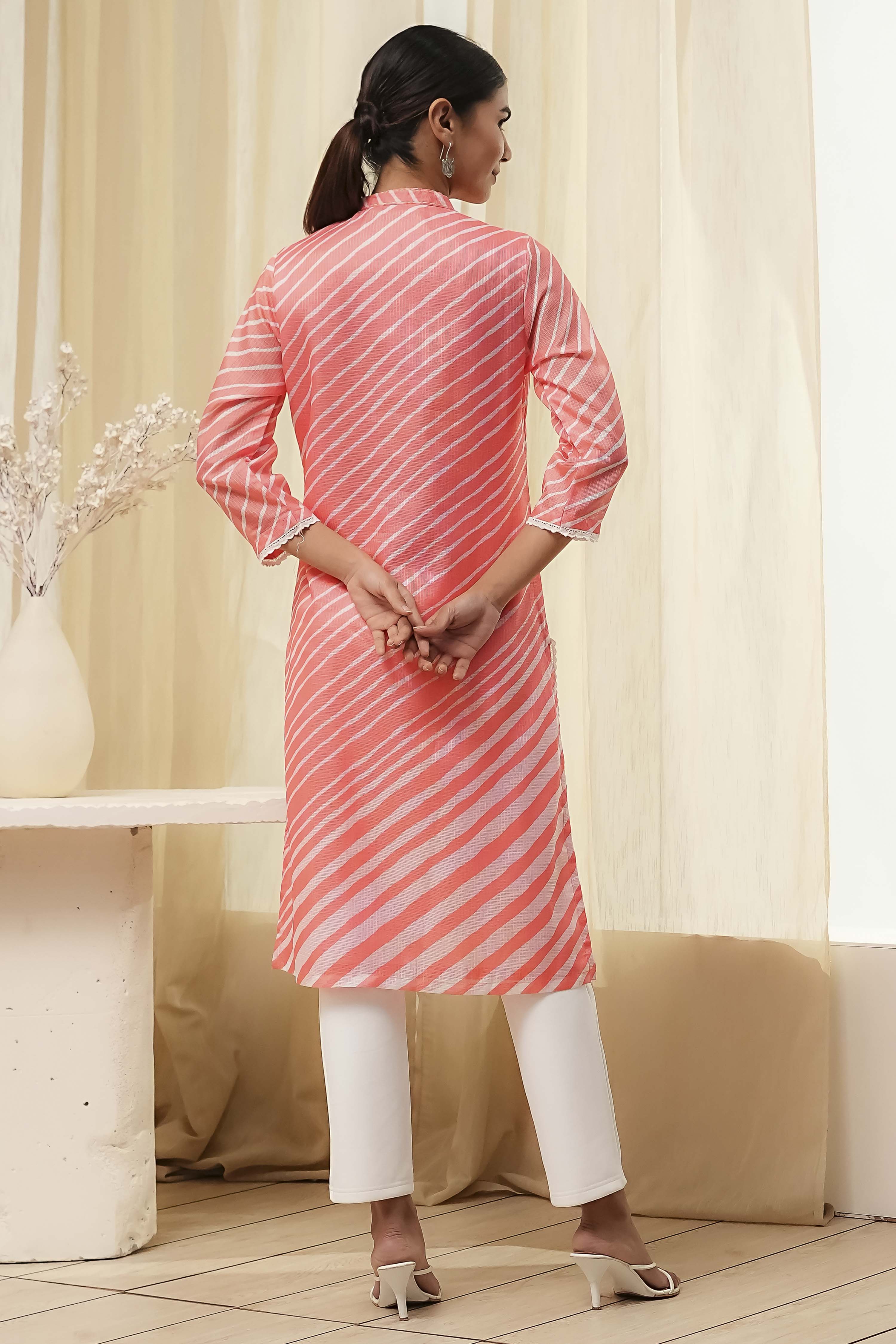 Coral Polyester Straight Kurta image number 3