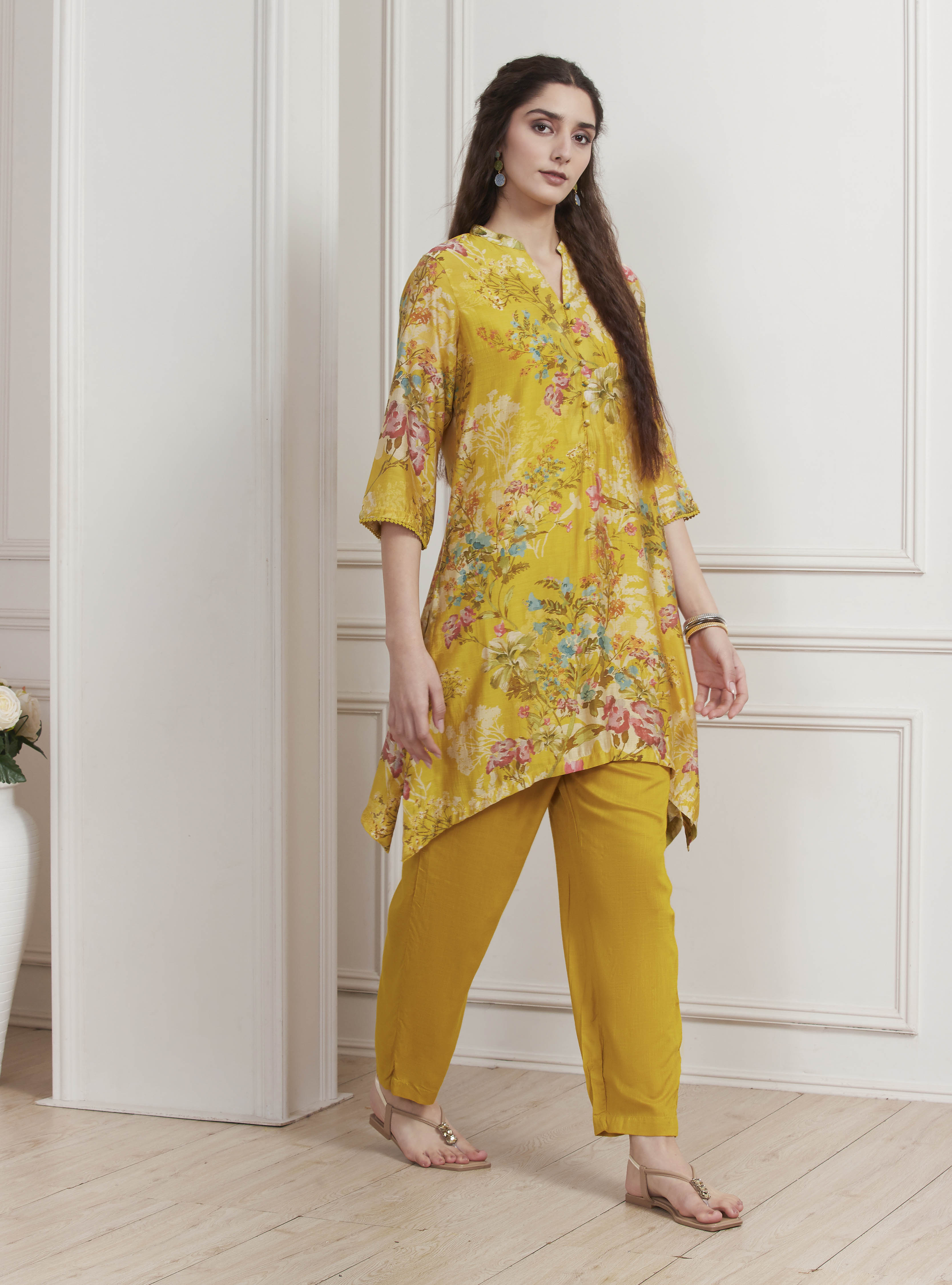 Lime Yellow Chanderi Floral Printed Asymmetric Straight Kurta Set image number 5