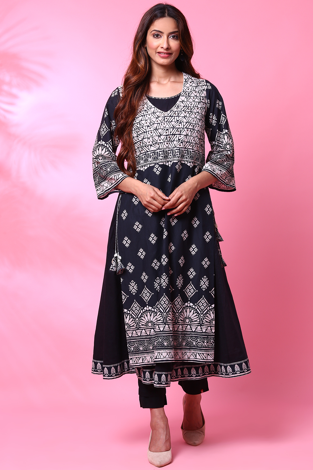 Black Cotton Double Layered Printed Kurta image number 0