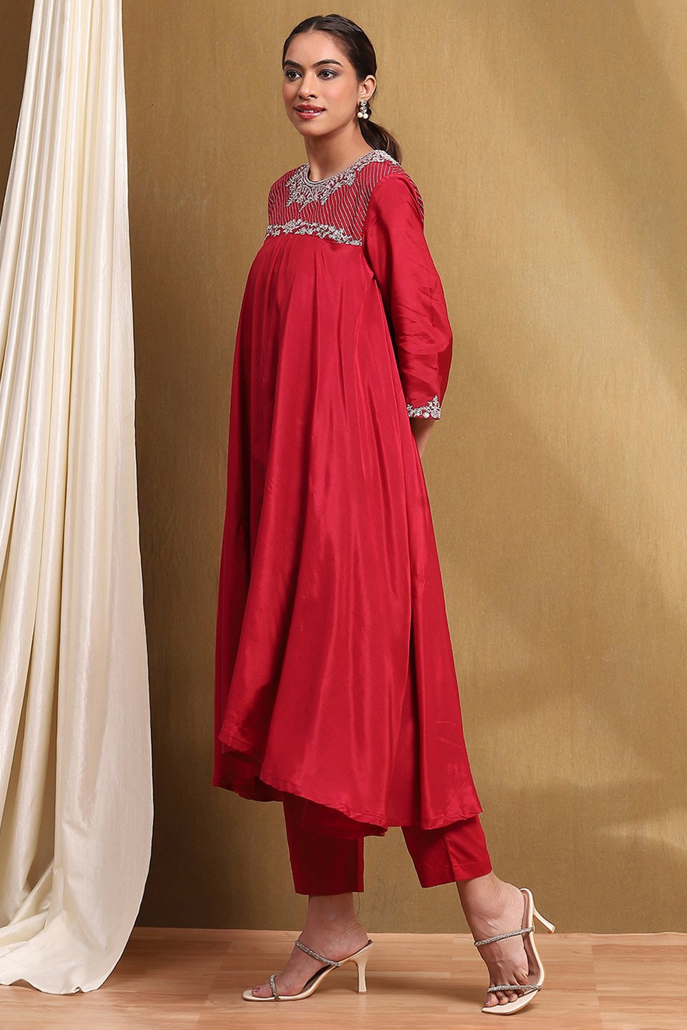 Red Modal Embroidered A-Line Kurta Set image number 3