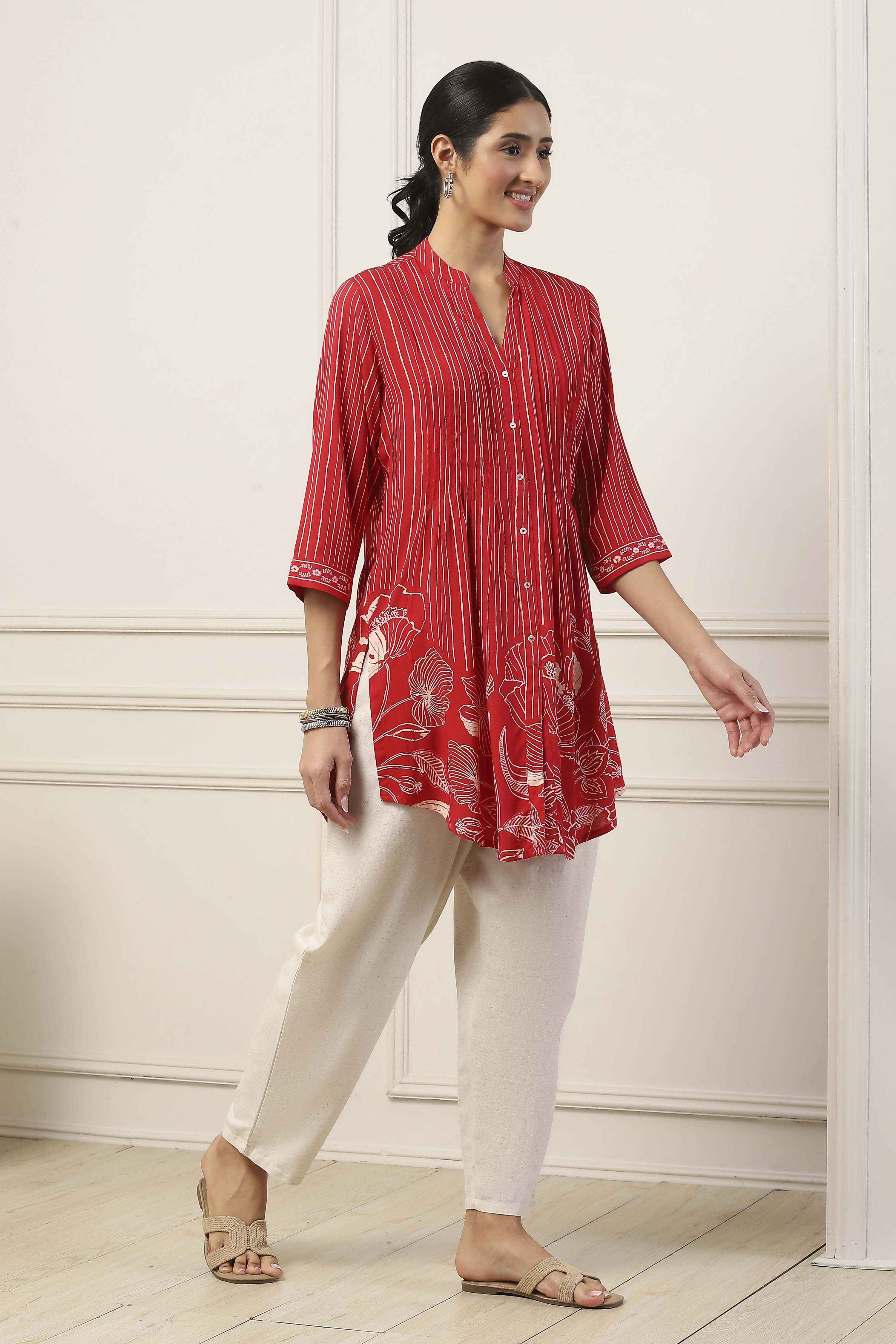 Red Viscose Rayon Straight Tunic image number 4